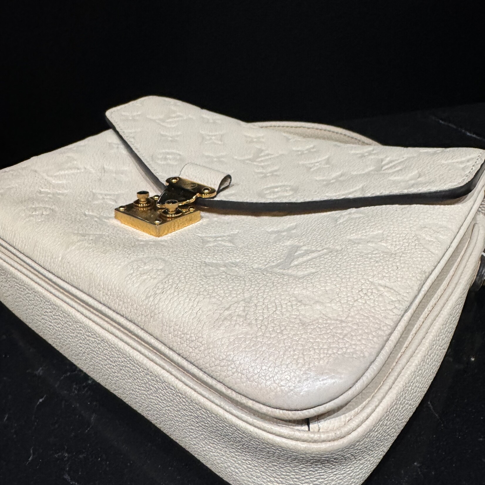 Louis Vuitton SOLD - Louis Vuitton Pochette Metis
