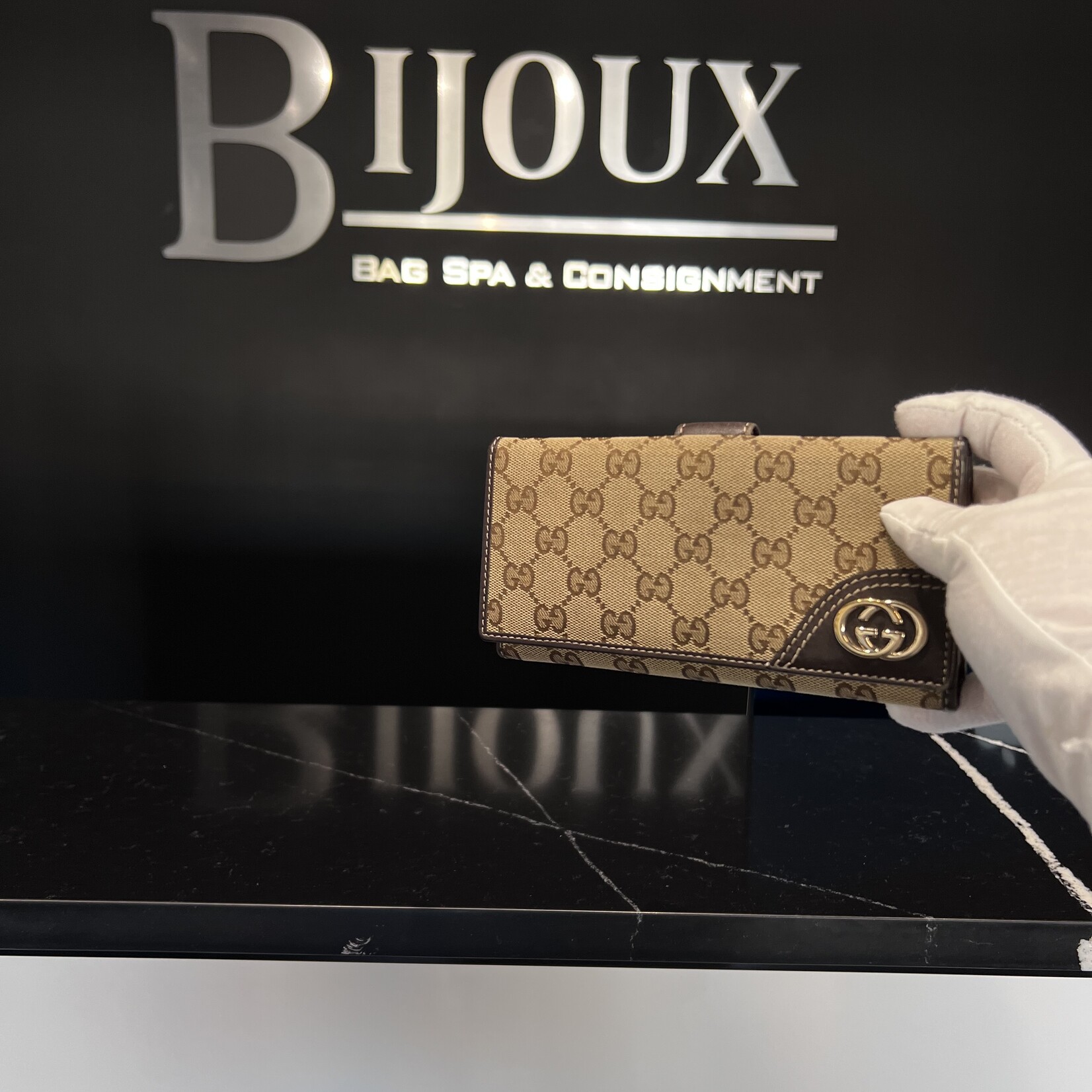 Gucci SOLD- Gucci Wallet