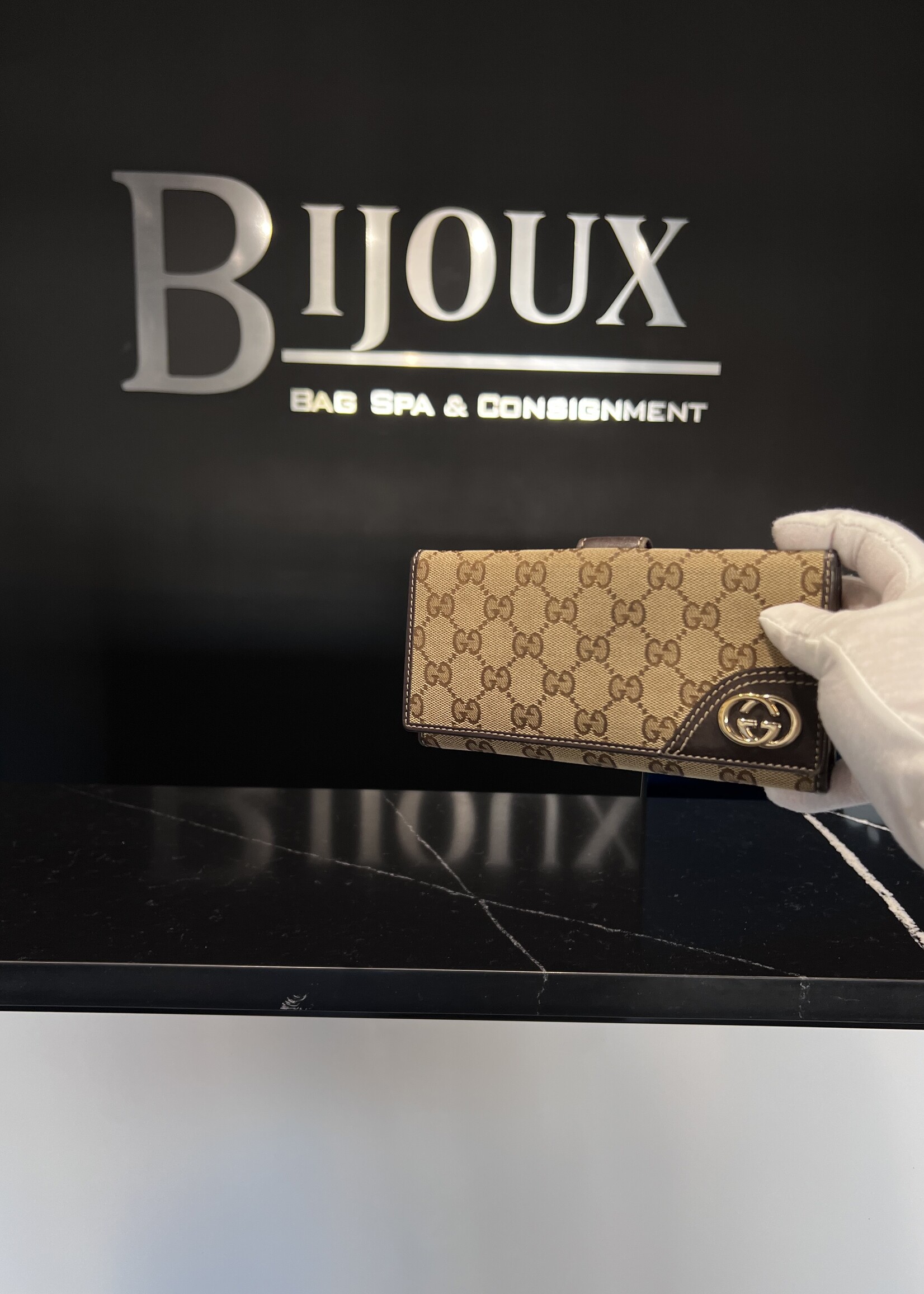 Gucci SOLD- Gucci Wallet