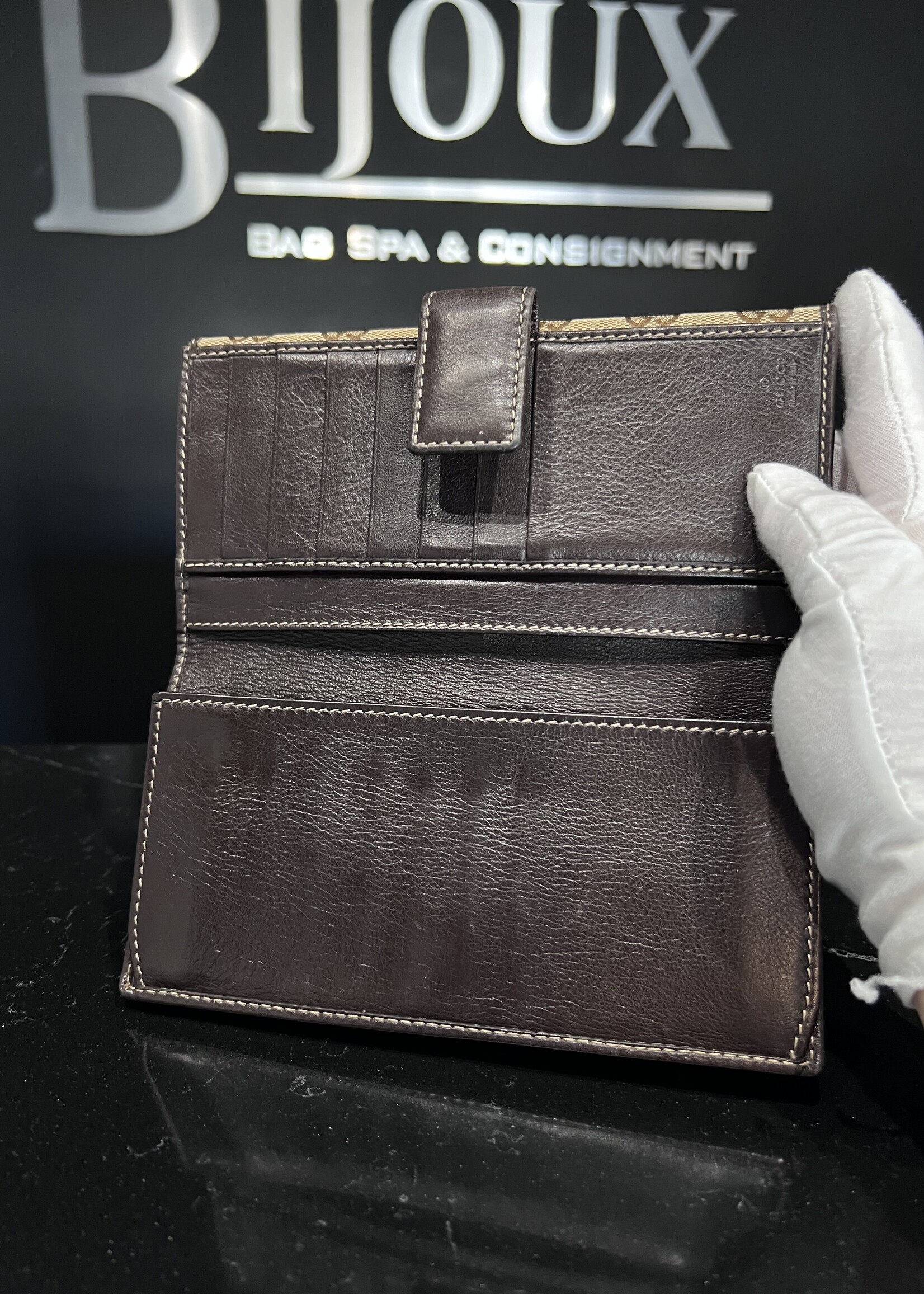 Gucci SOLD- Gucci Wallet