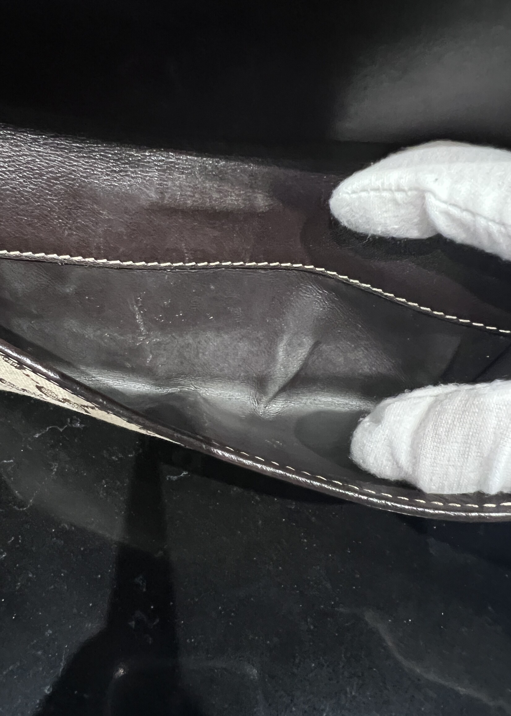 Gucci SOLD- Gucci Wallet