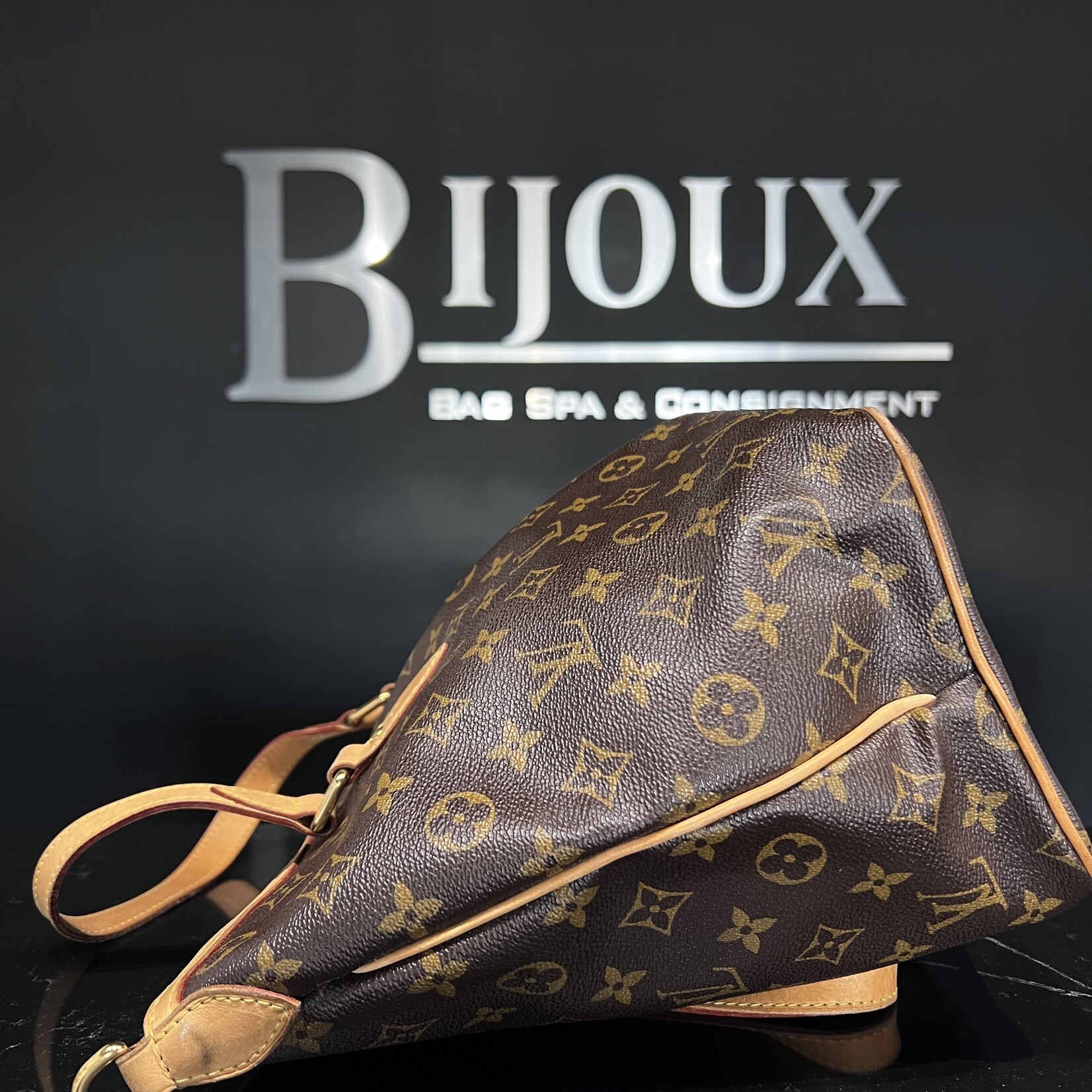 Louis Vuitton SOLD- Louis Vuitton Palermo PM