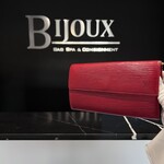 Louis Vuitton Louis Vuitton Sarah Epi Red Wallet