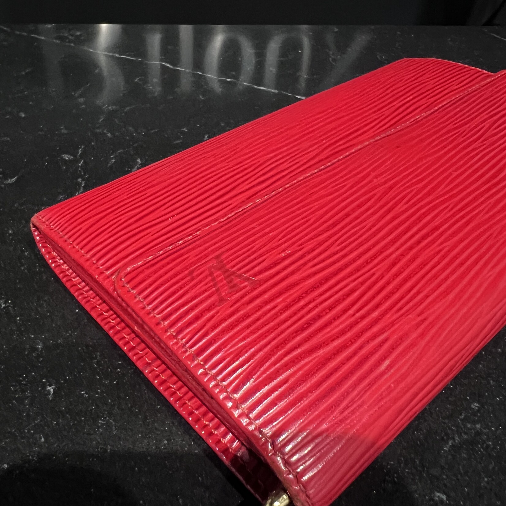 Louis Vuitton Louis Vuitton Sarah Epi Red Wallet