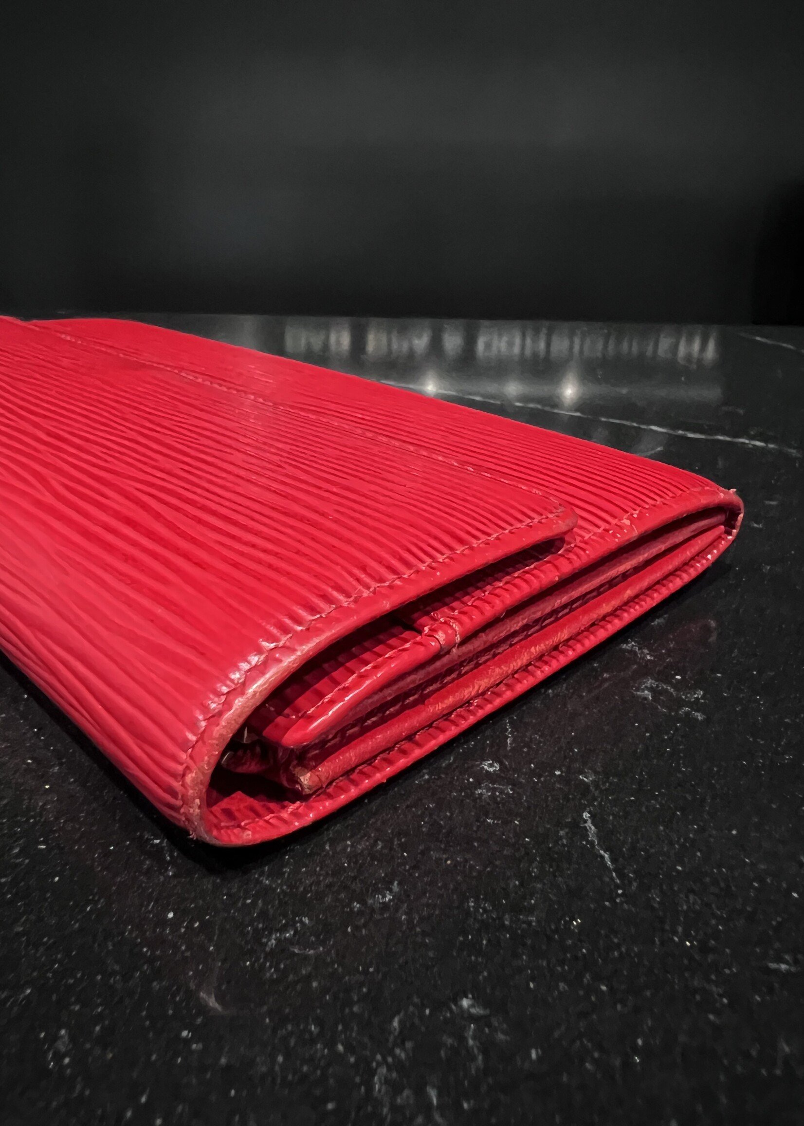 Louis Vuitton Louis Vuitton Sarah Epi Red Wallet