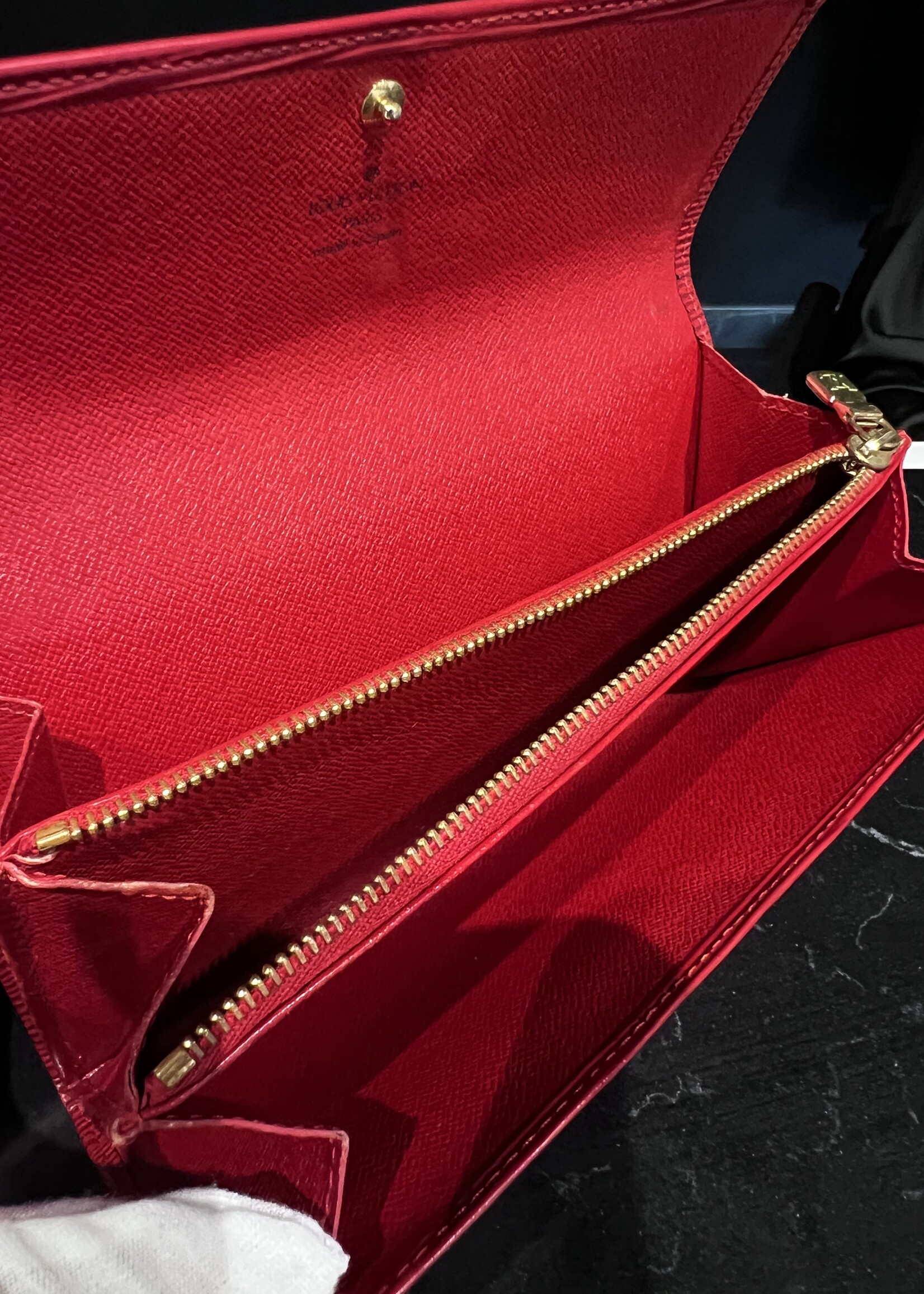 Louis Vuitton Louis Vuitton Sarah Epi Red Wallet