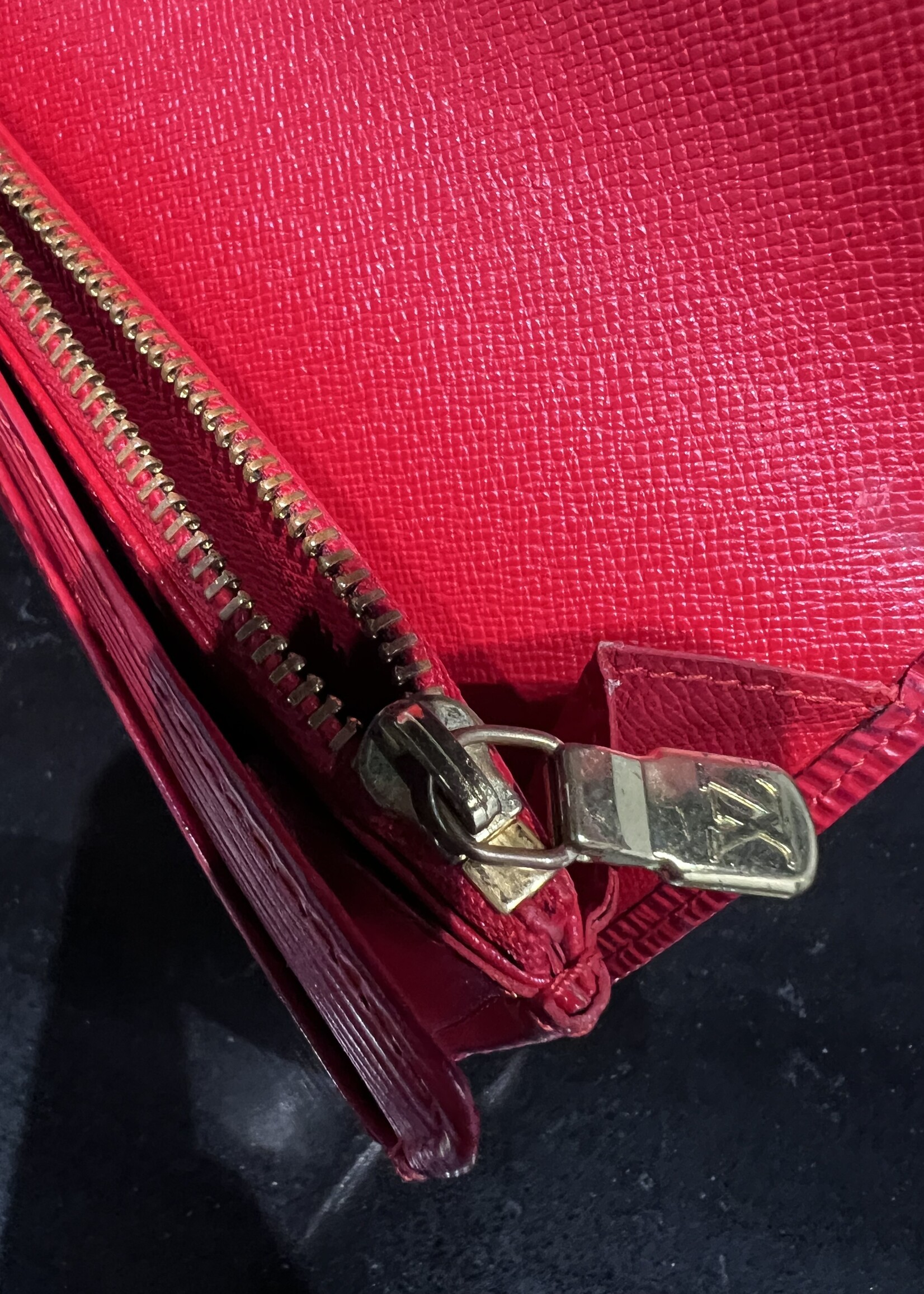 Louis Vuitton Louis Vuitton Sarah Epi Red Wallet
