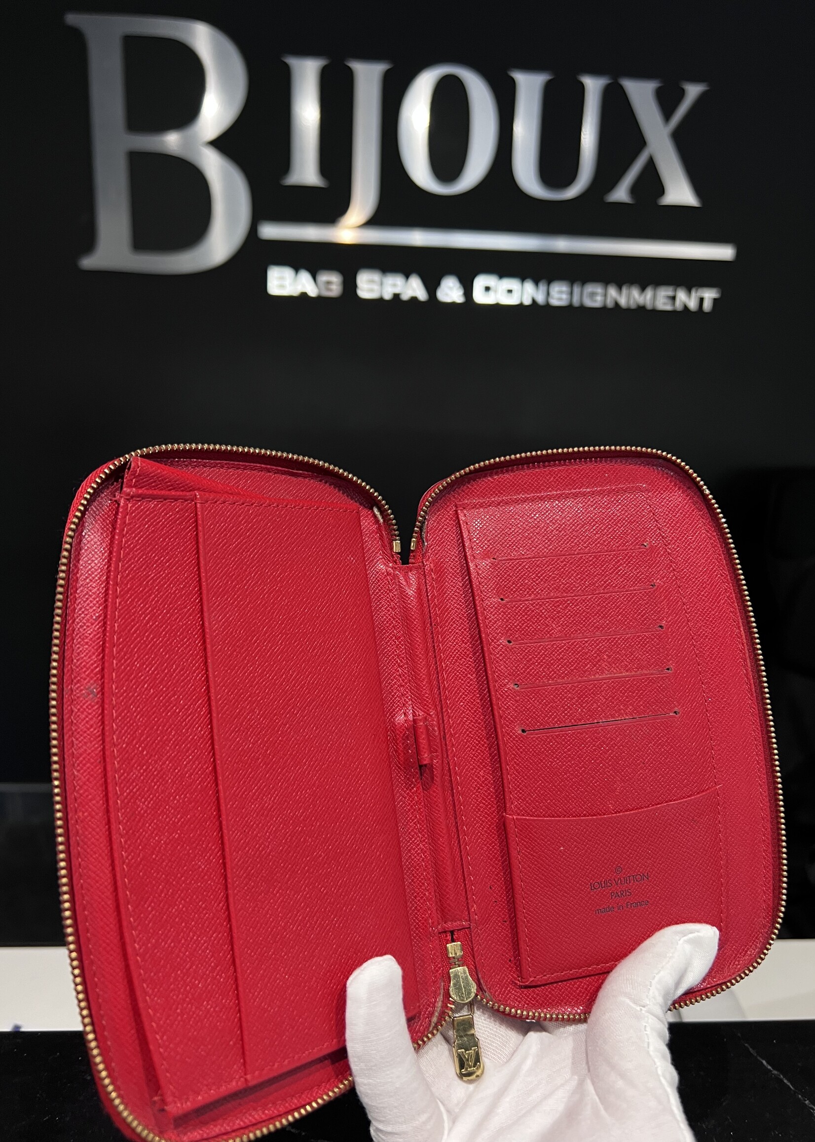 Louis Vuitton Louis Vuitton Bifold Red Epi Wallet