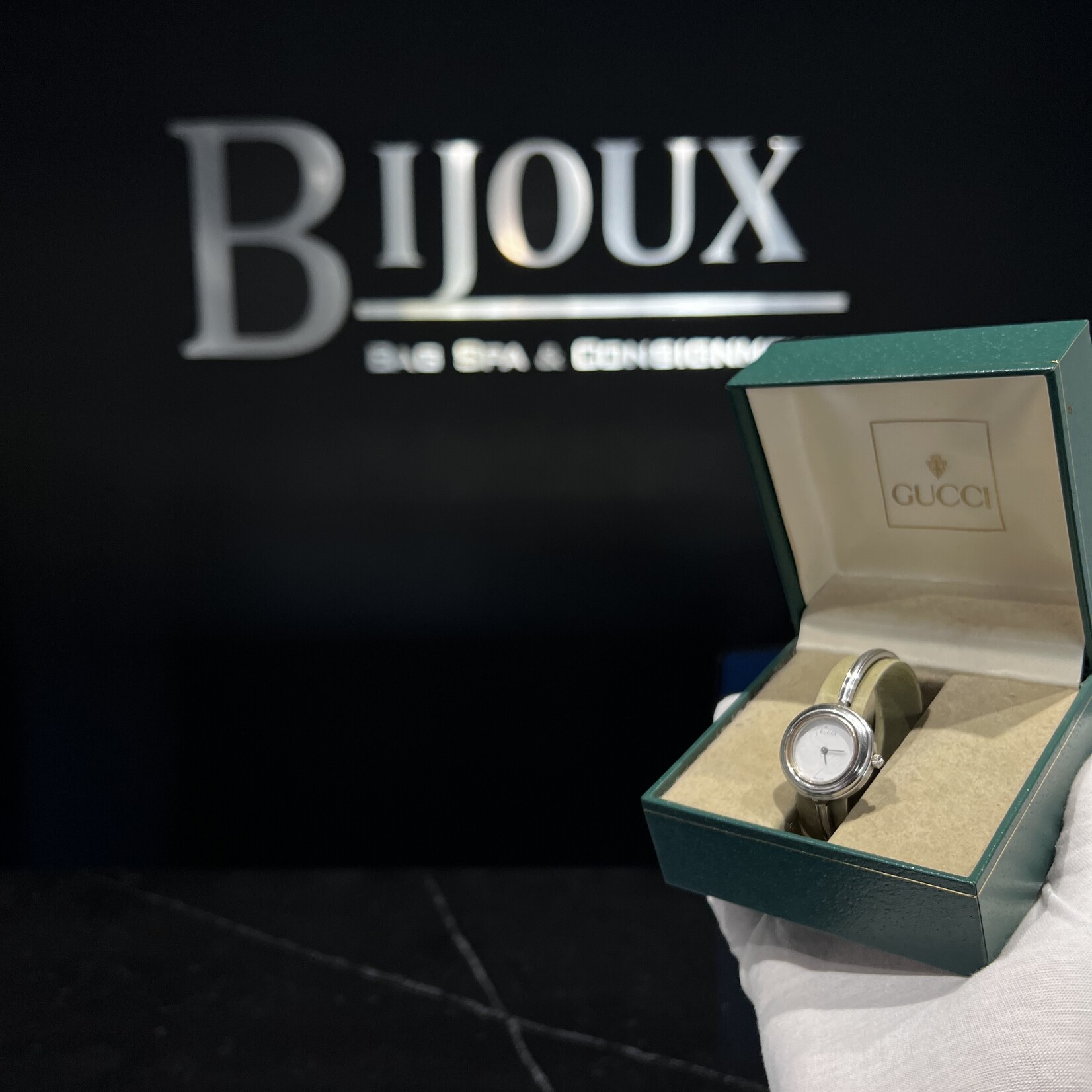 Gucci SOLD- Gucci Bezel Watch Stainless Steel