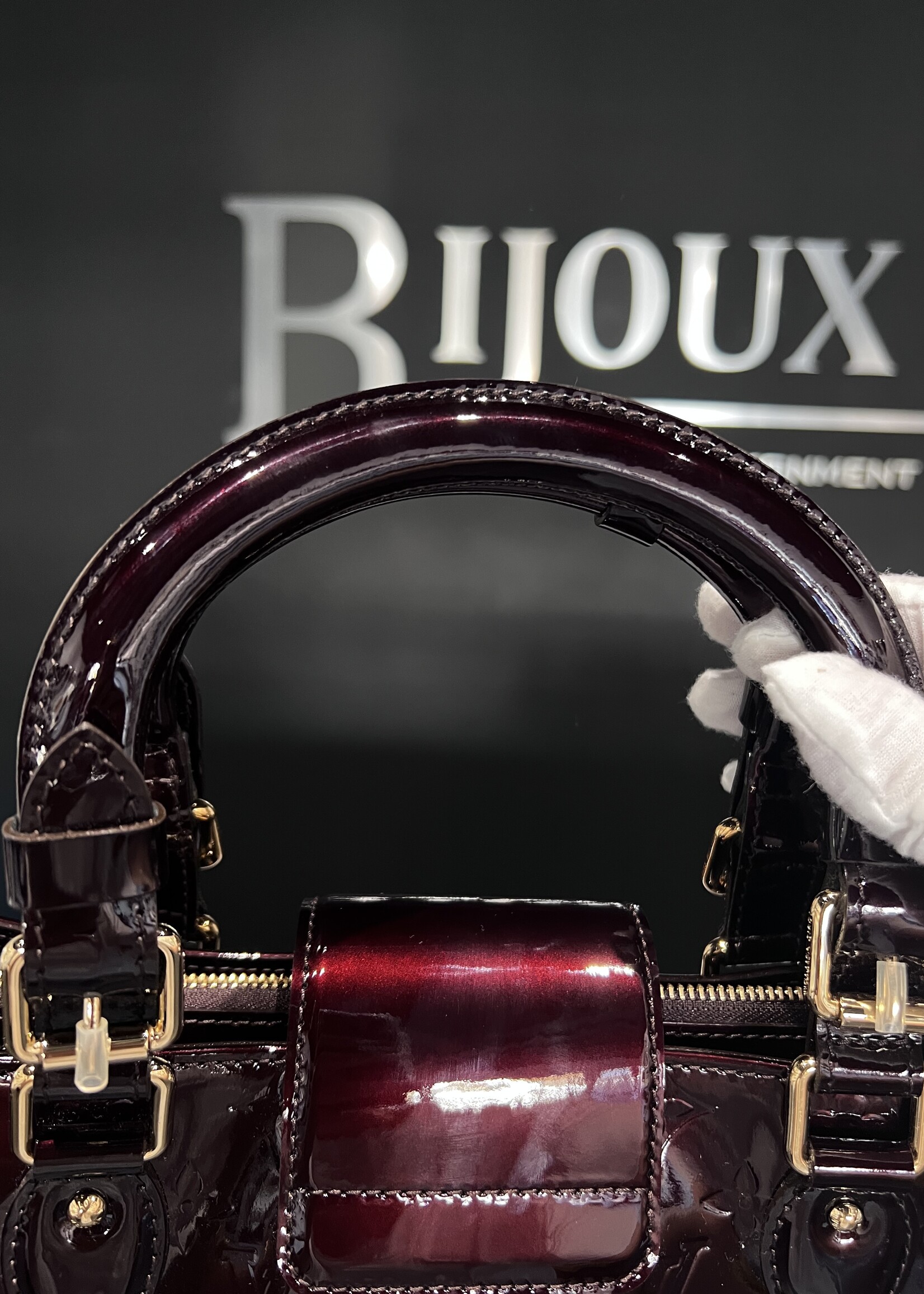 Louis Vuitton SOLD- Louis Vuitton Melrose Avenue