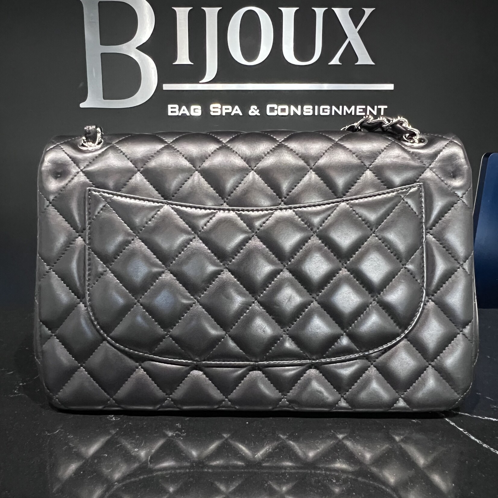 Chanel SOLD - Chanel Classic Jumbo Double Flap Black