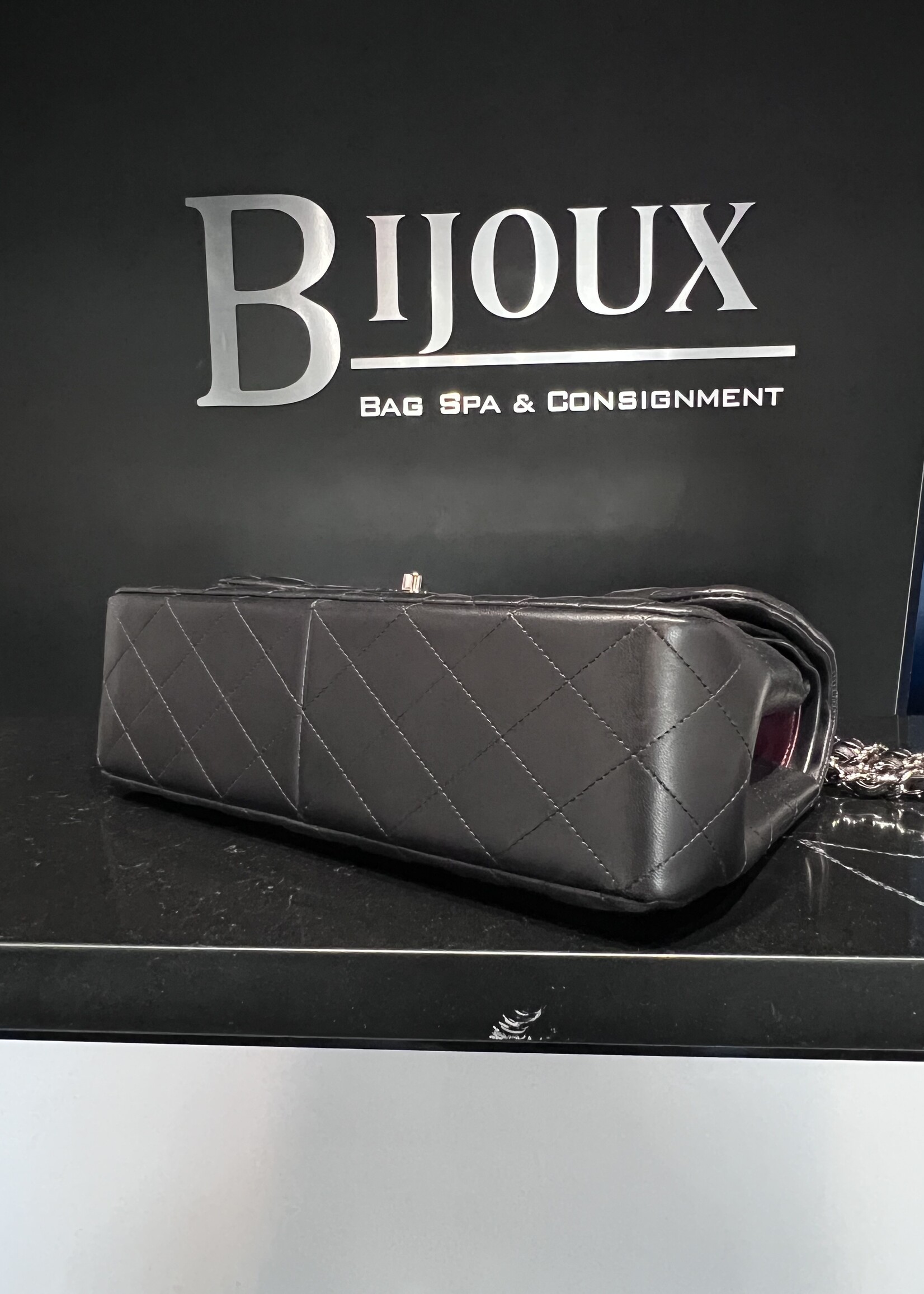 Chanel SOLD - Chanel Classic Jumbo Double Flap Black