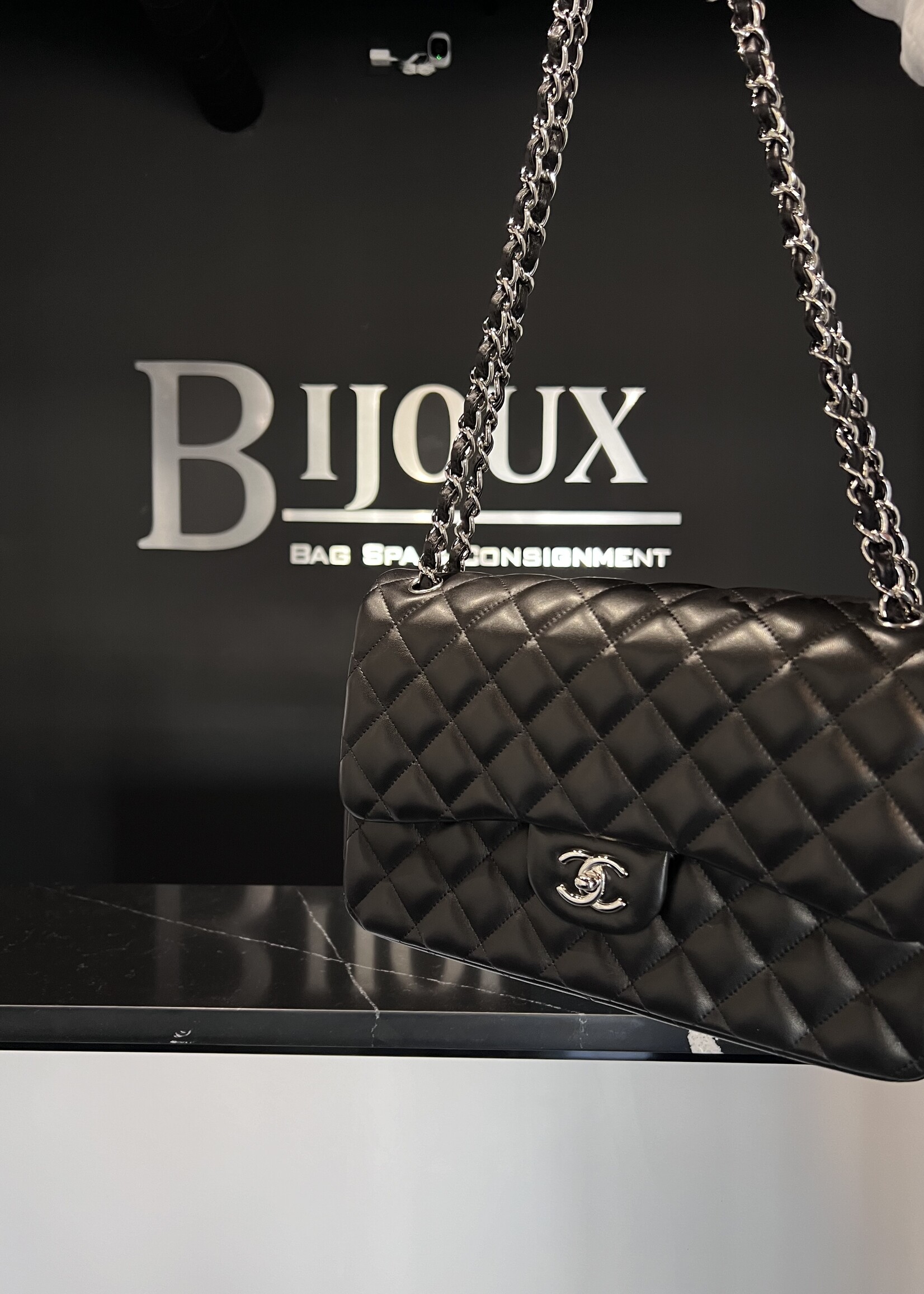 Chanel SOLD - Chanel Classic Jumbo Double Flap Black