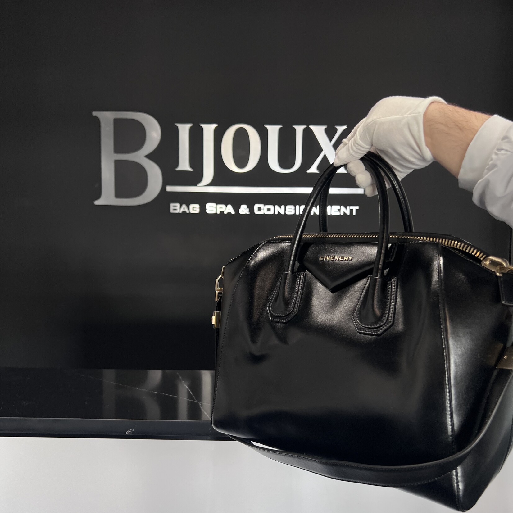 Givenchy Antigona Bijoux Bag Spa Consignment