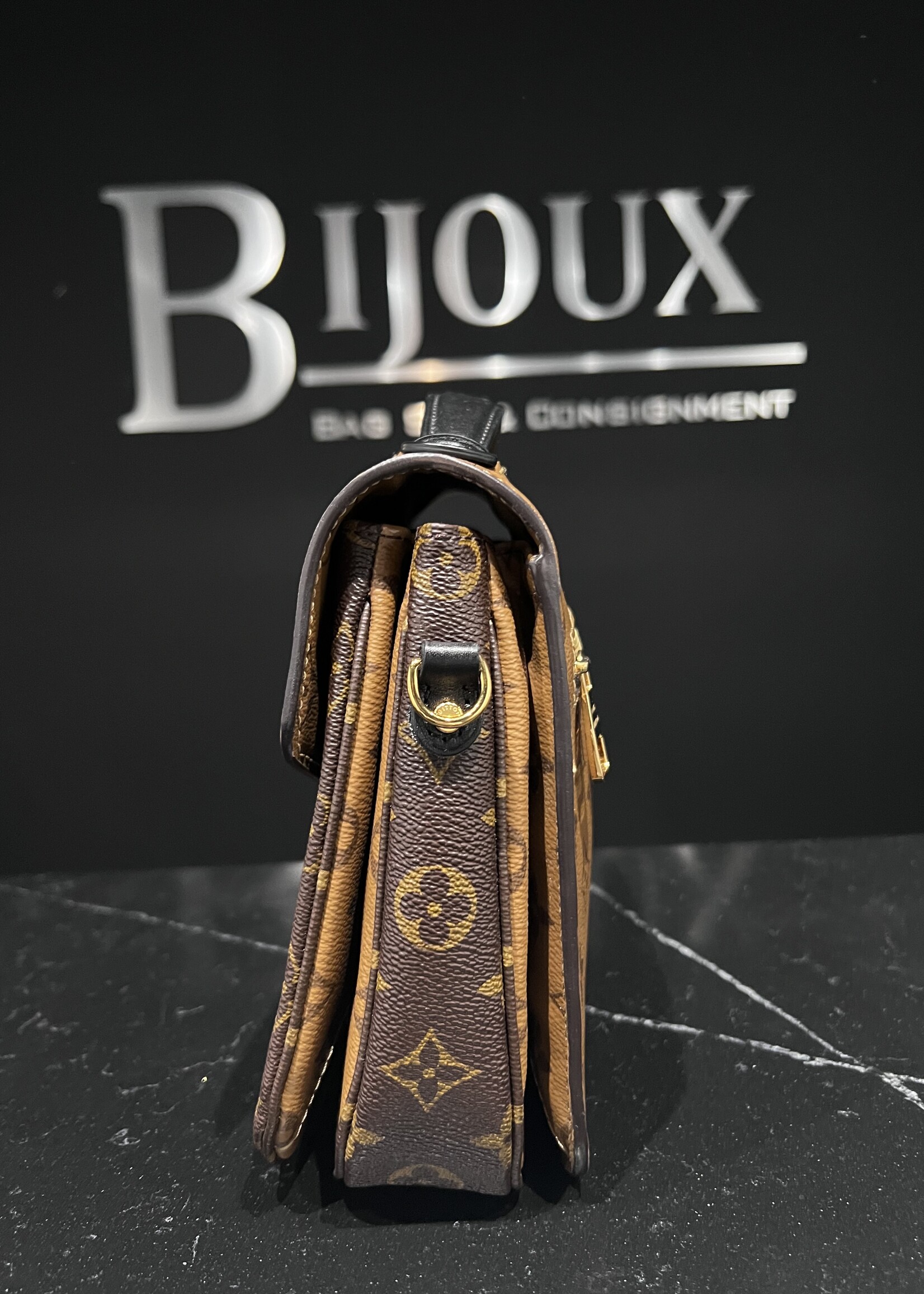 Louis Vuitton SOLD- Louis Vuitton Monogram Reverse Pochette Metis