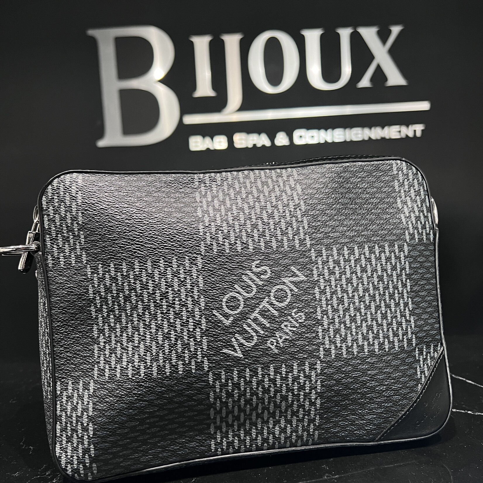 Louis Vuitton SOLD- Louis Vuitton Damier Graphite 3D Trio Messenger