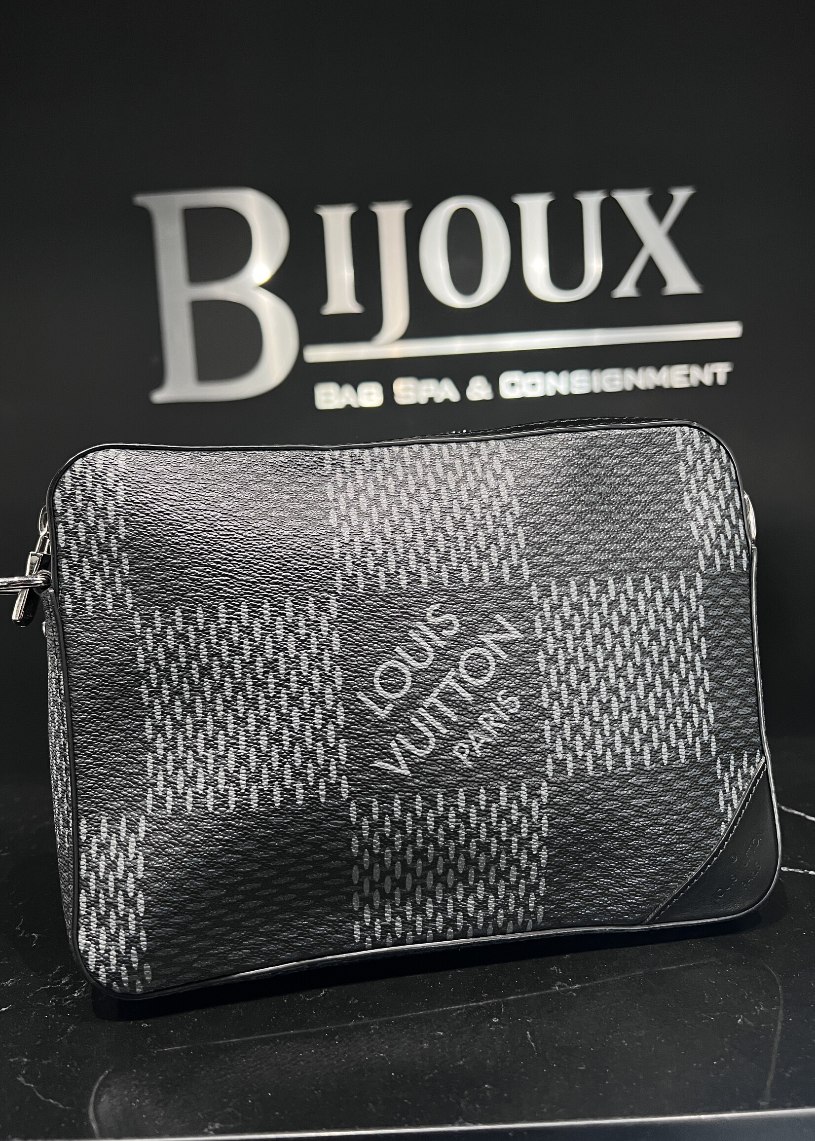 Louis Vuitton SOLD- Louis Vuitton Damier Graphite 3D Trio Messenger