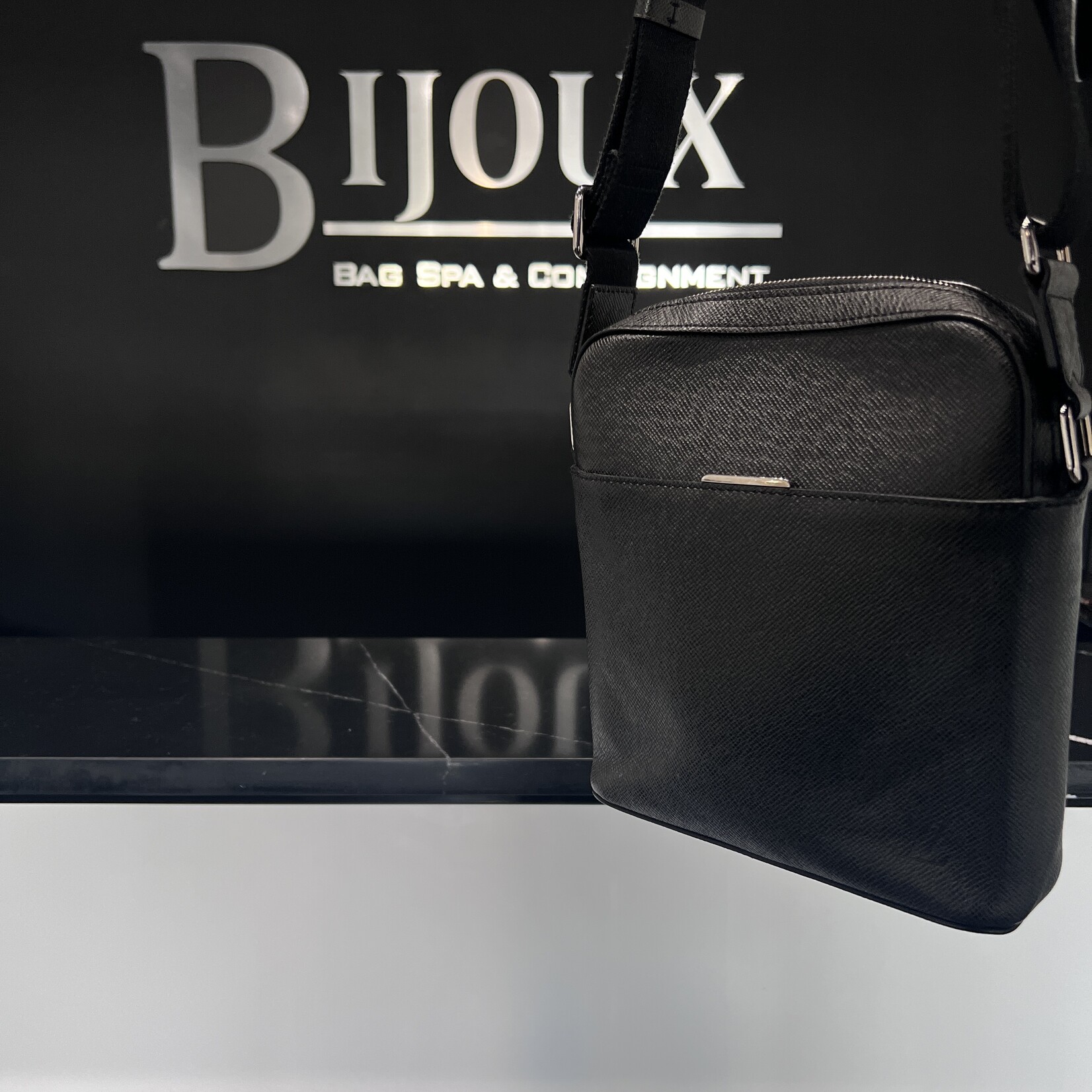 Louis Vuitton Louis Vuitton Taiga Anton Messenger Bag
