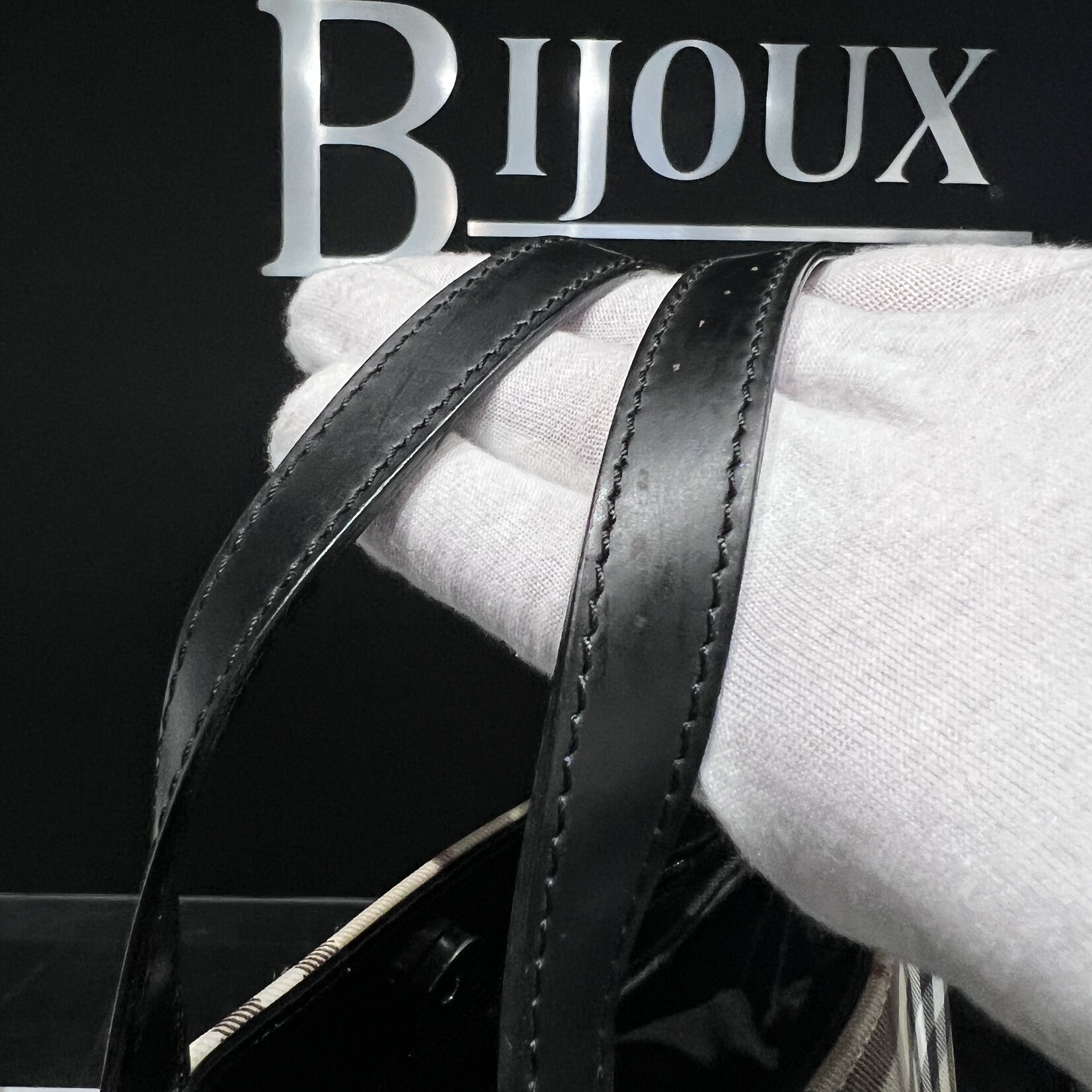Burberry SOLD - Burberry Nova Tote