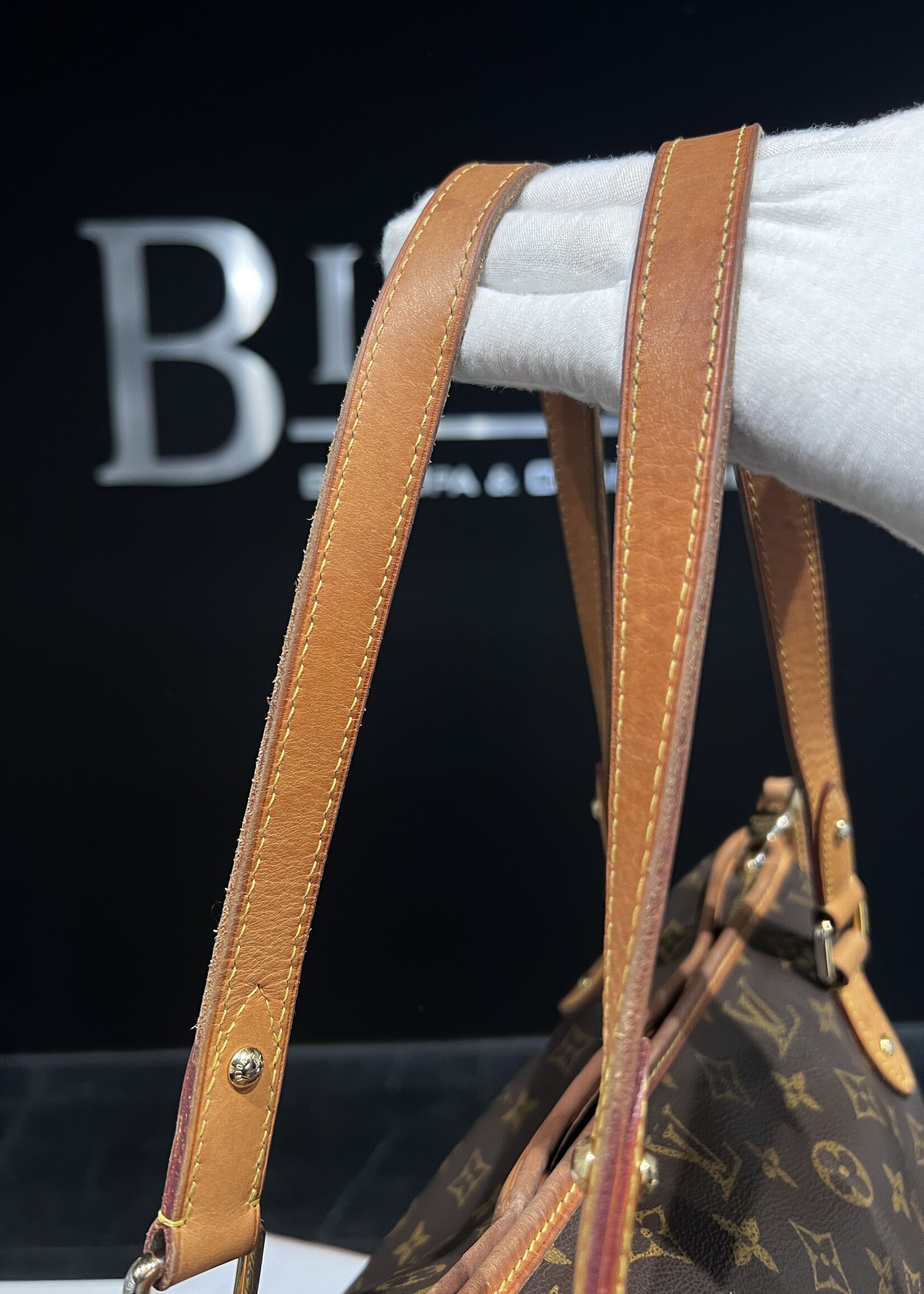 Louis Vuitton SOLD - Louis Vuitton Estrella MM Monogram