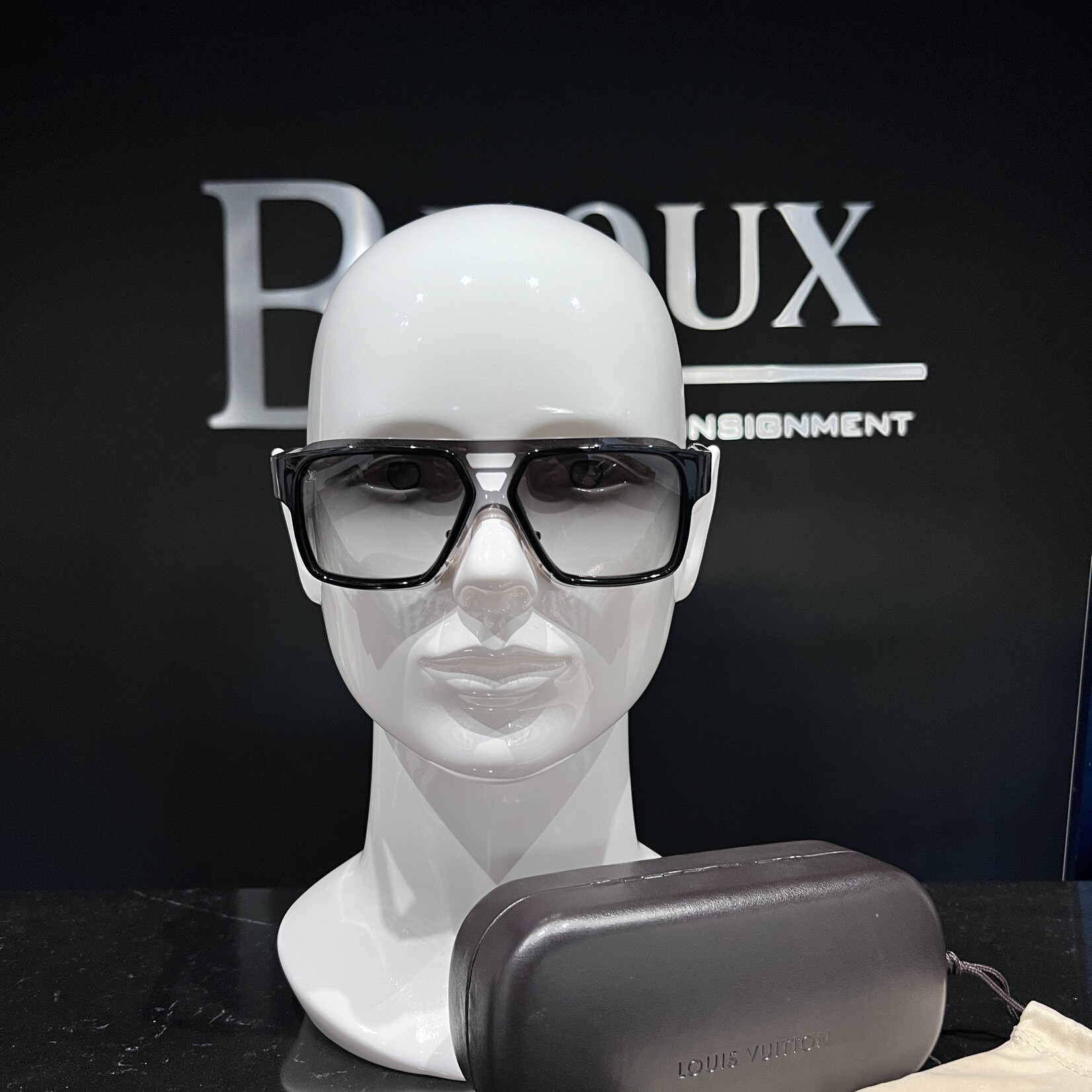 Louis Vuitton Louis Vuitton Z0361U Sunglasses