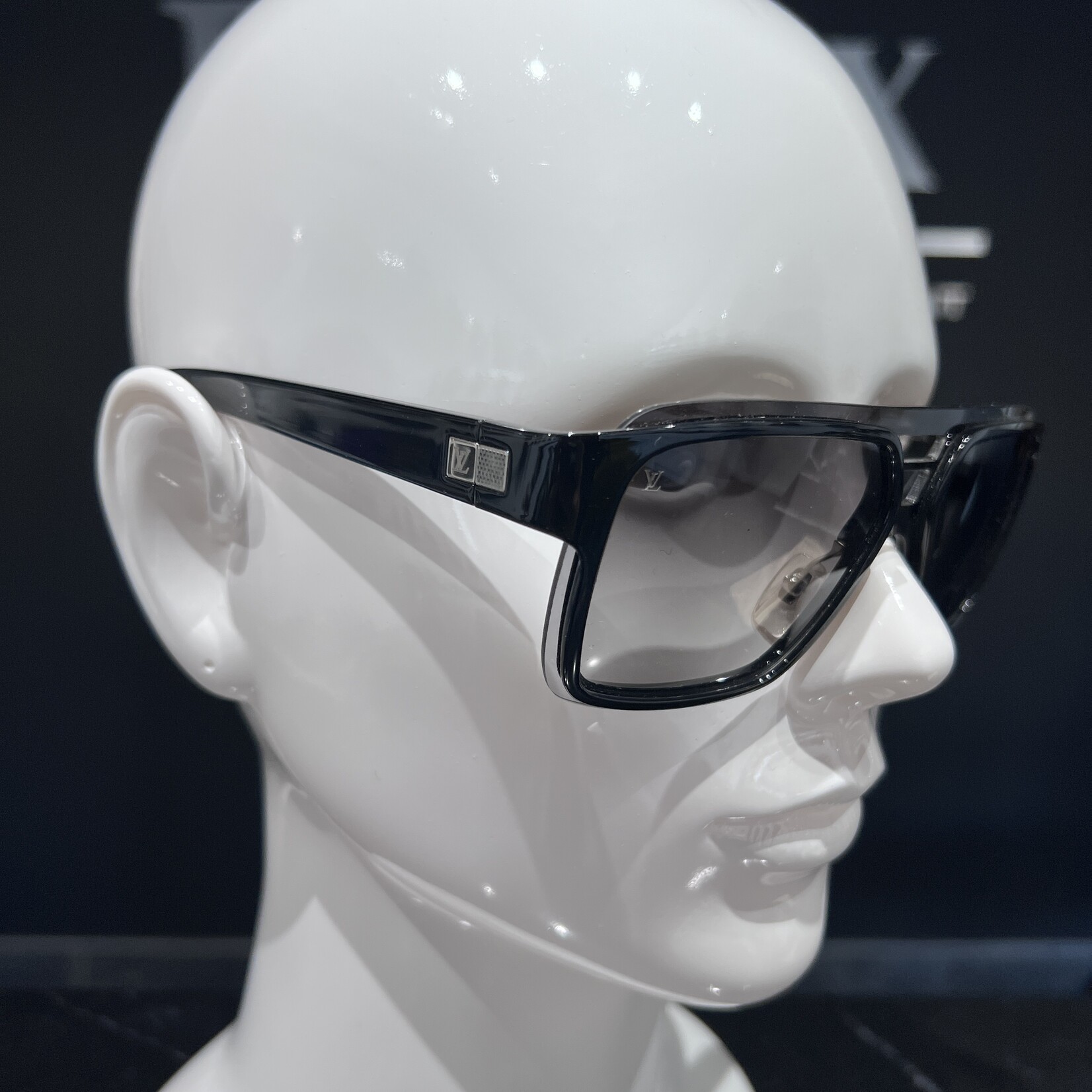 Louis Vuitton Louis Vuitton Z0361U Sunglasses