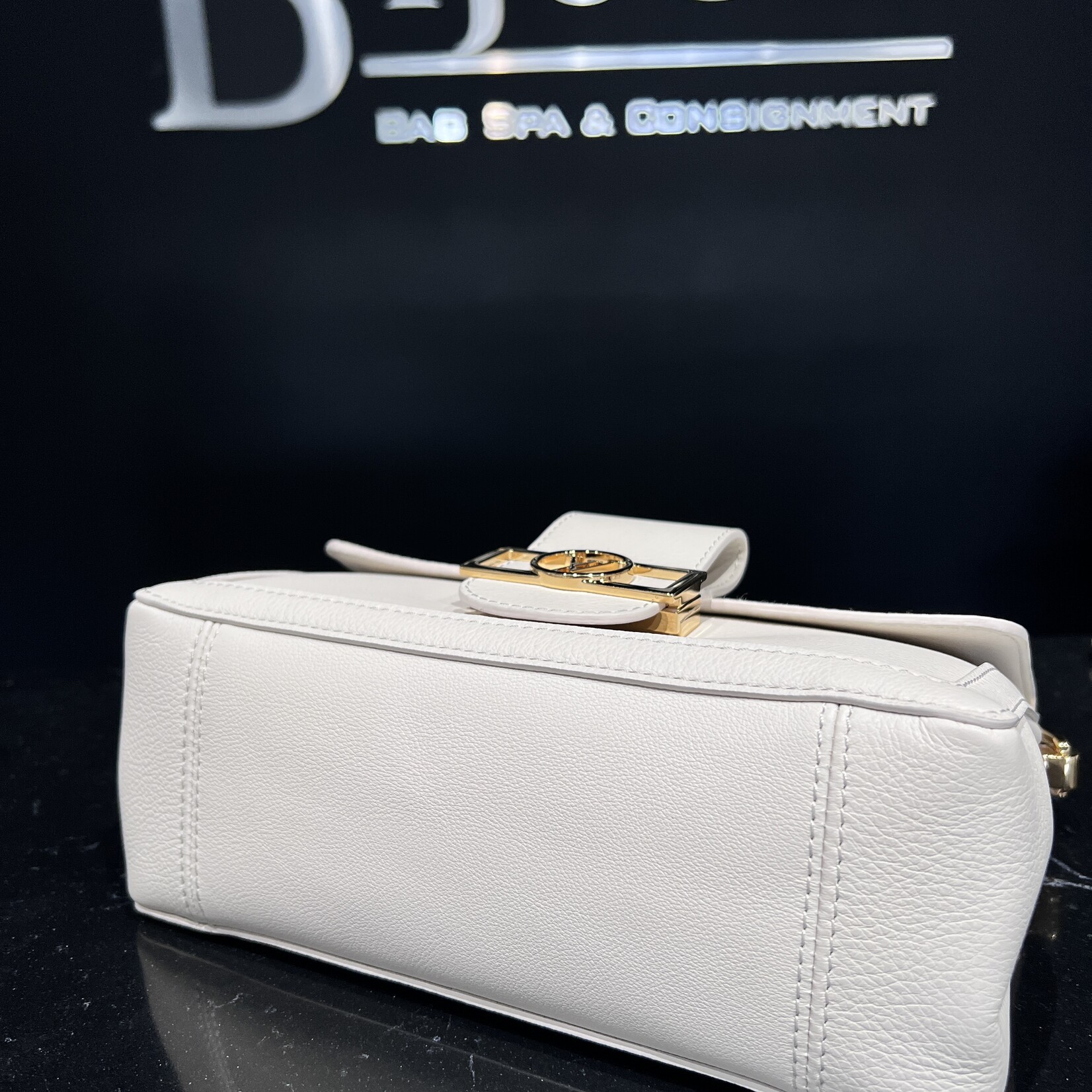 Louis Vuitton Louis Vuitton Dauphine Soft MM