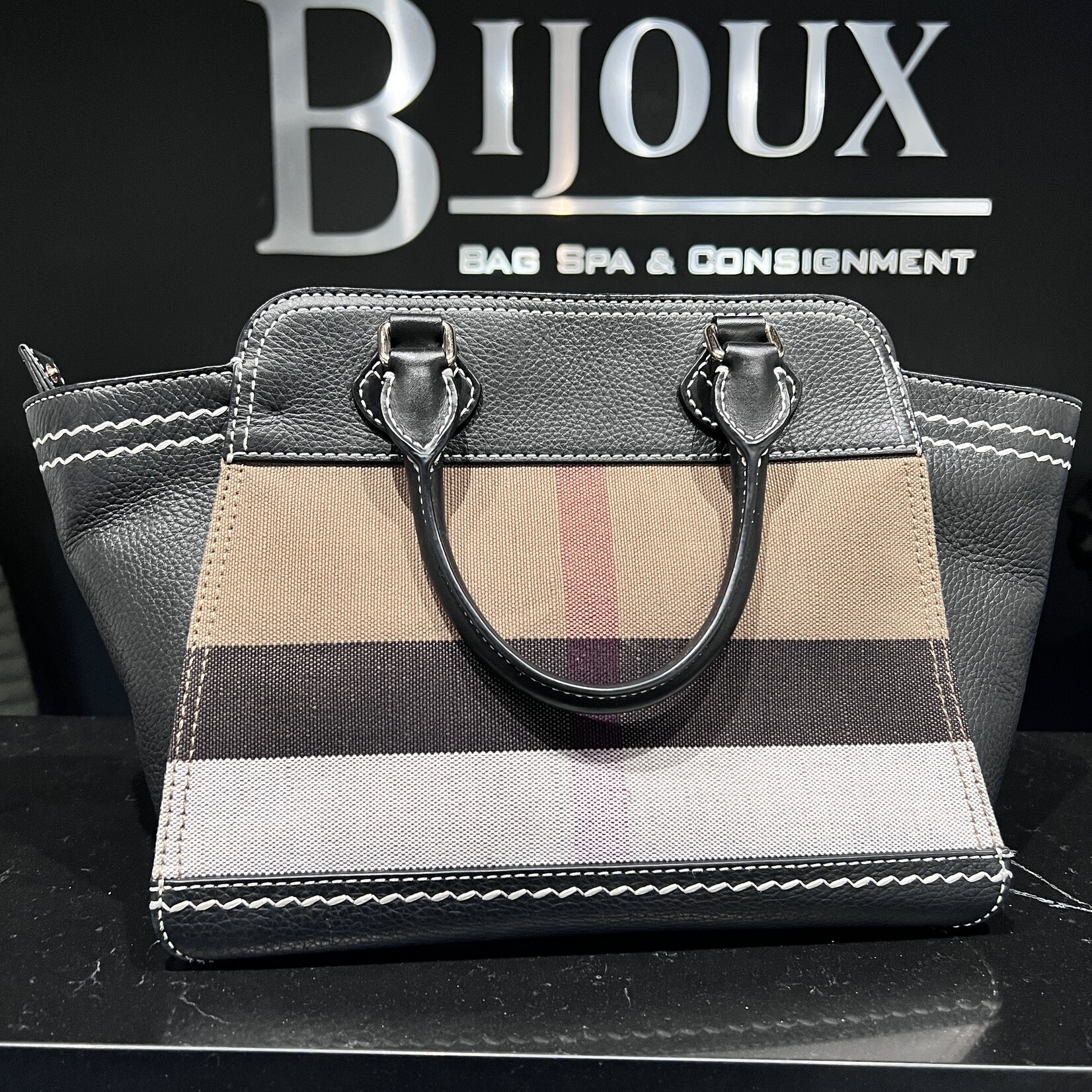 Burberry SOLD- Burberry Mega Check Harcourt
