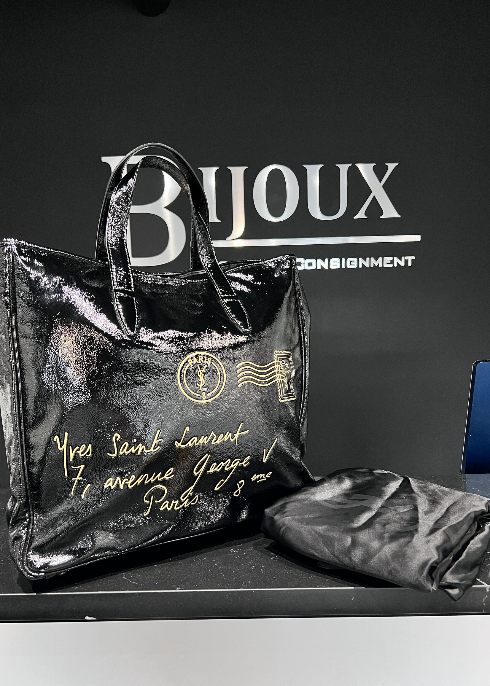 Saint Laurent SOLD- Saint Laurent Y Mail Tote