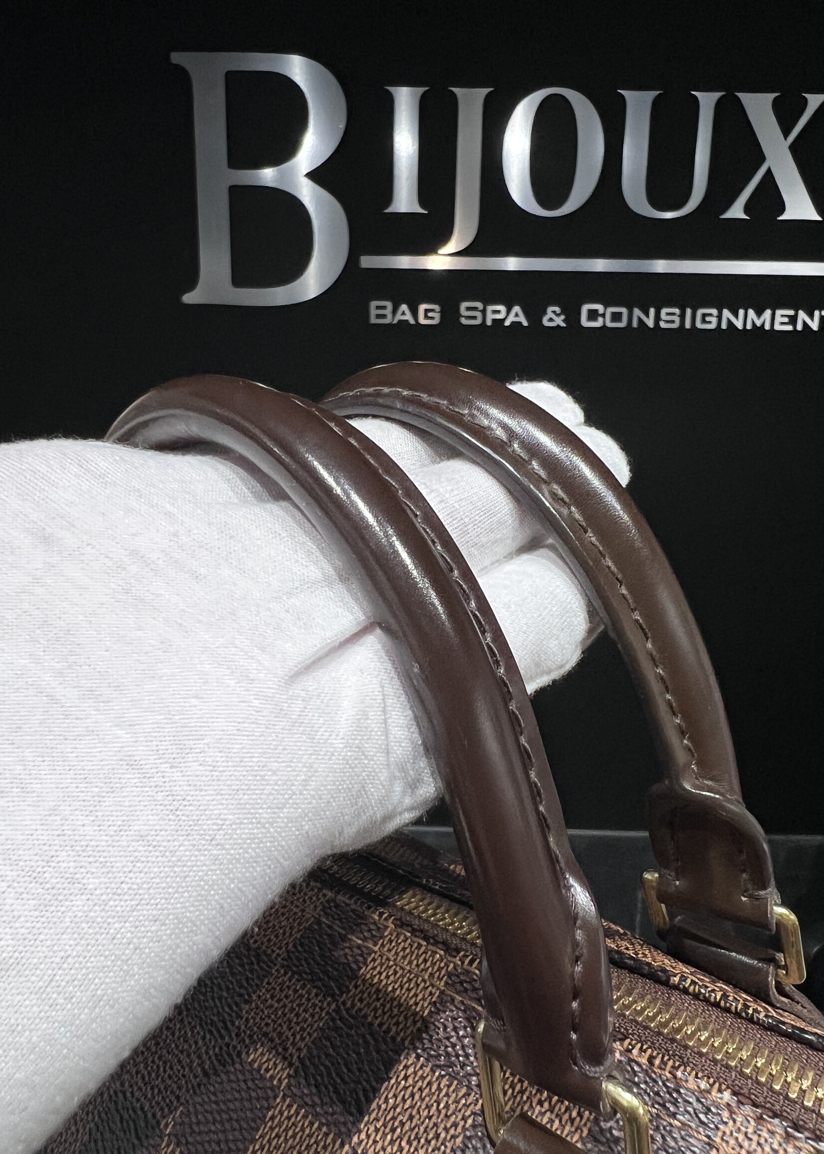 Louis Vuitton SOLD - Louis Vuitton Bandouliere Damier Speedy 30