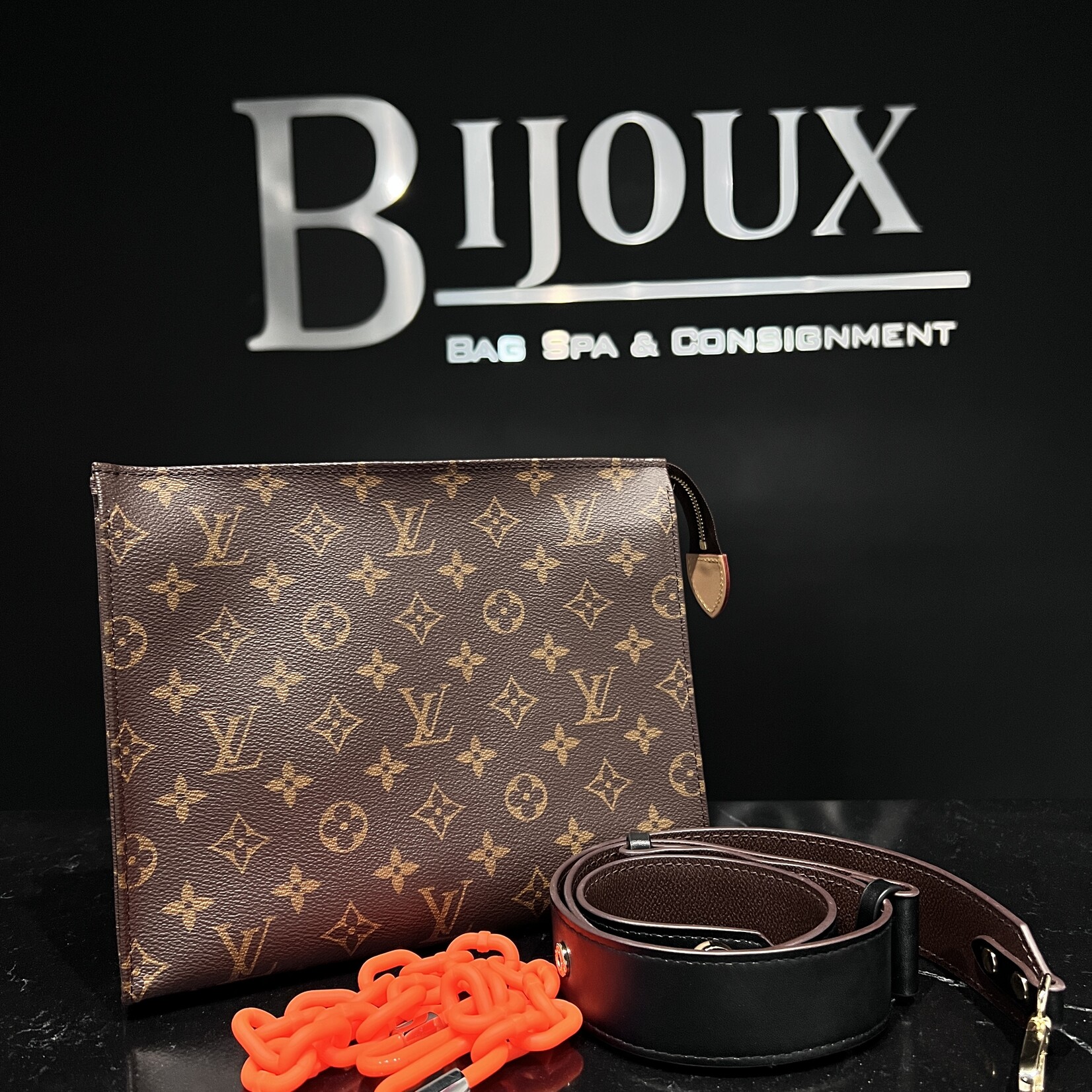 Louis Vuitton SOLD - Louis Vuitton Toiletry 26