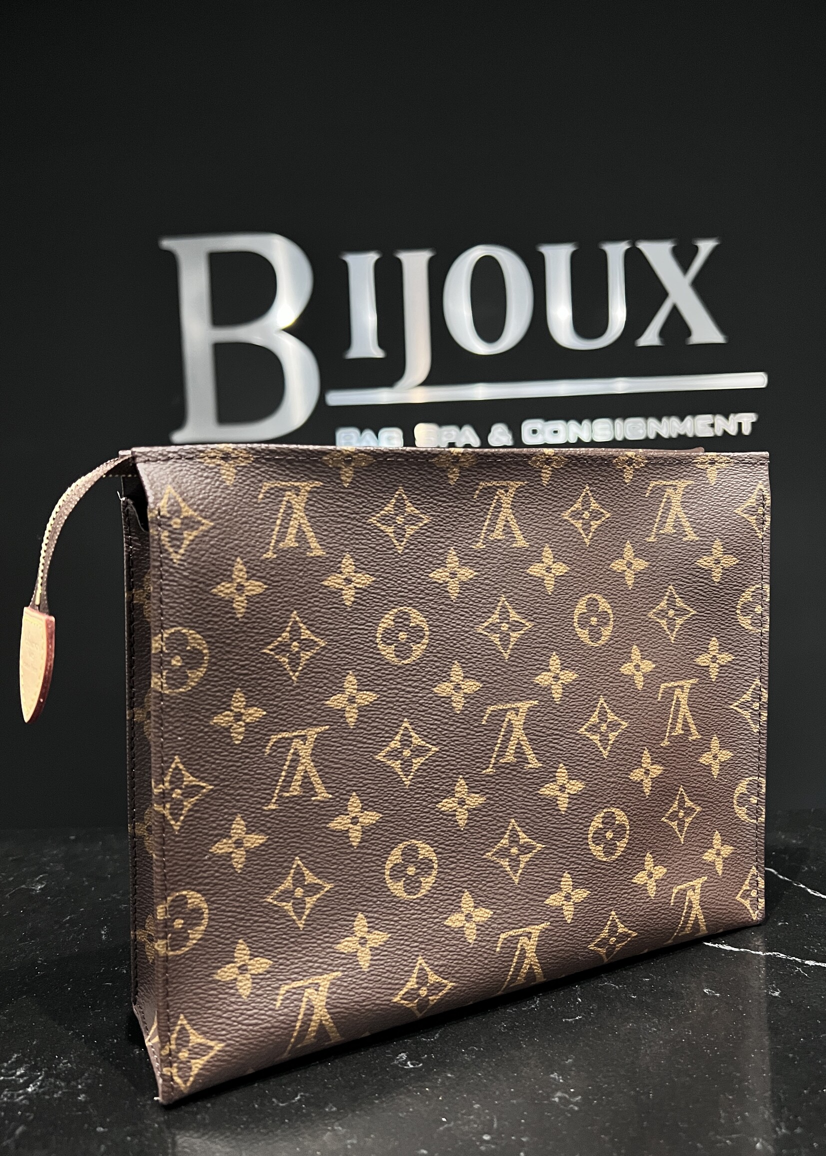 Louis Vuitton SOLD - Louis Vuitton Toiletry 26