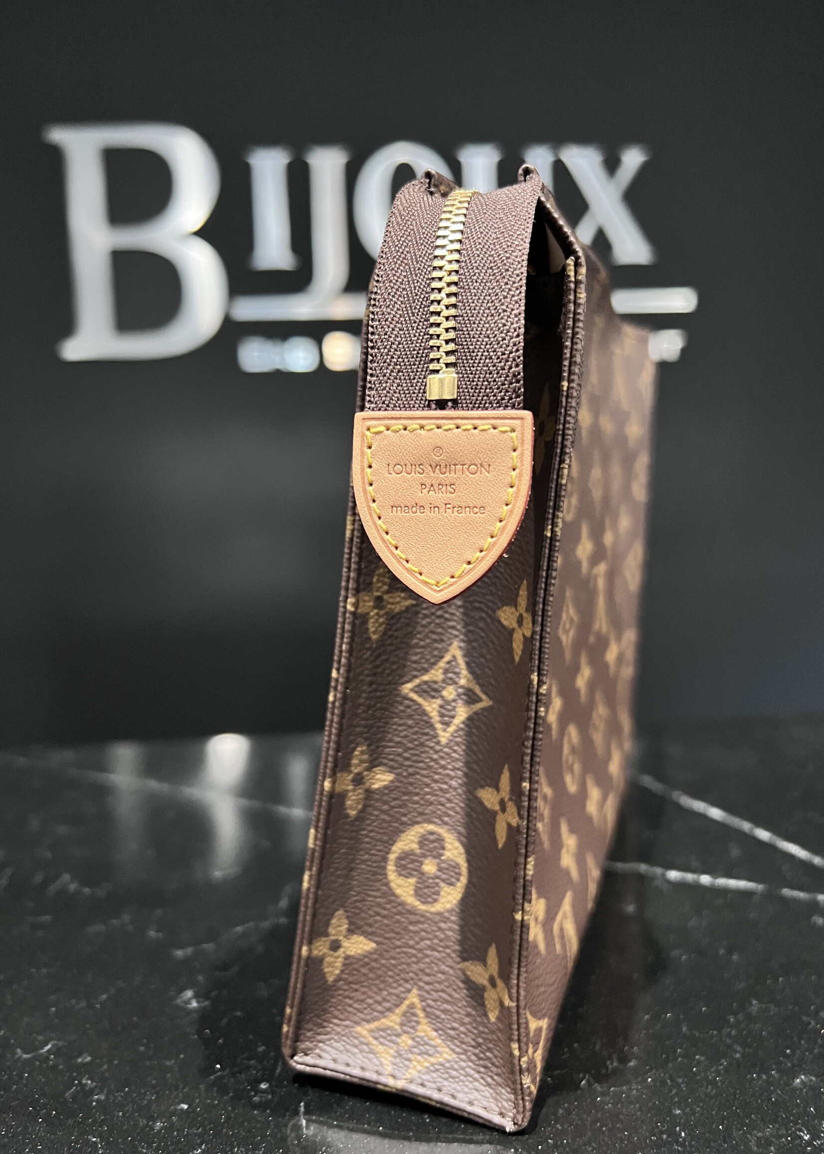 Louis Vuitton SOLD - Louis Vuitton Toiletry 26