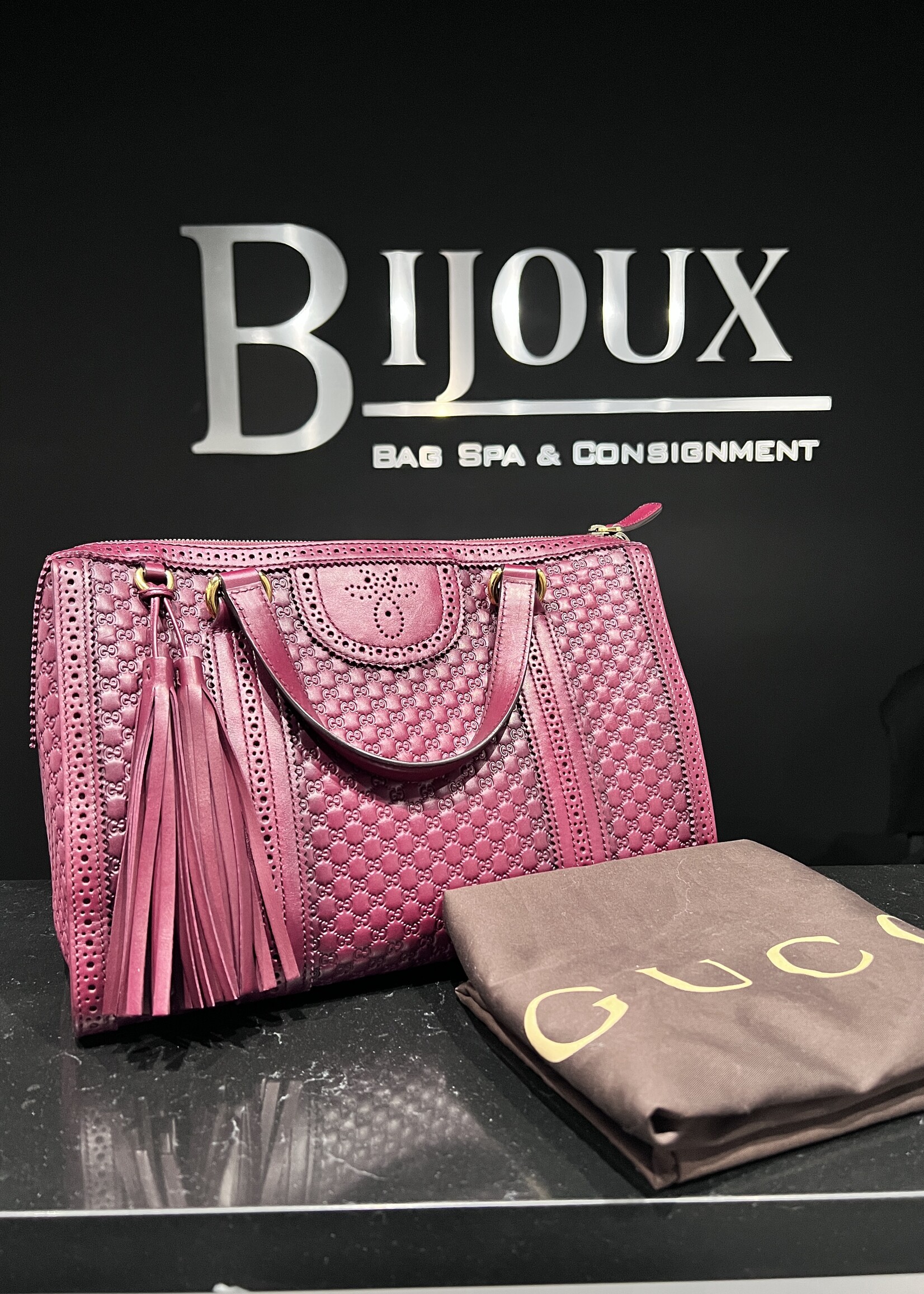 Gucci Gucci Microguccissima Brogue Bag