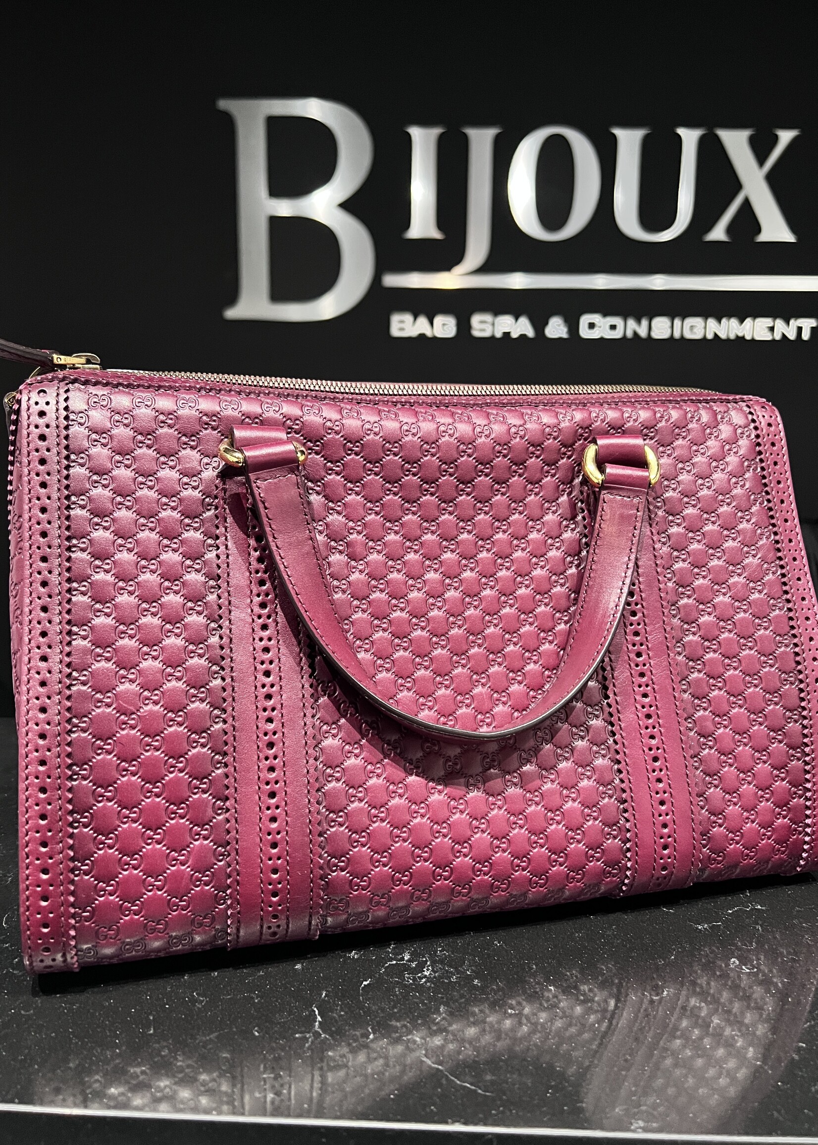 Gucci Gucci Microguccissima Brogue Bag