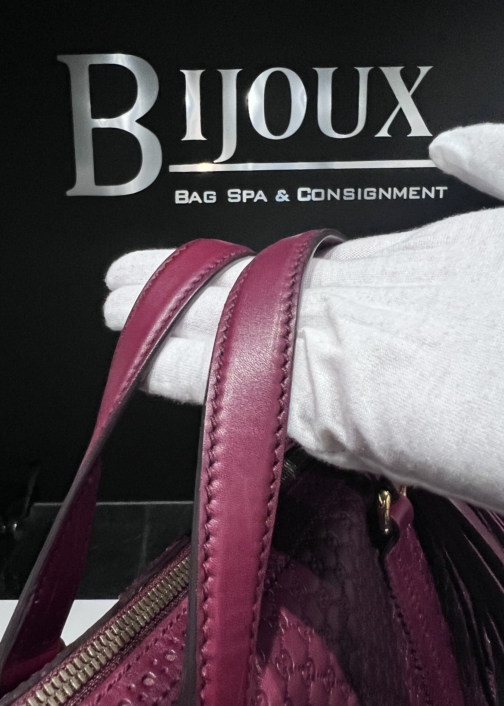 Gucci Gucci Microguccissima Brogue Bag