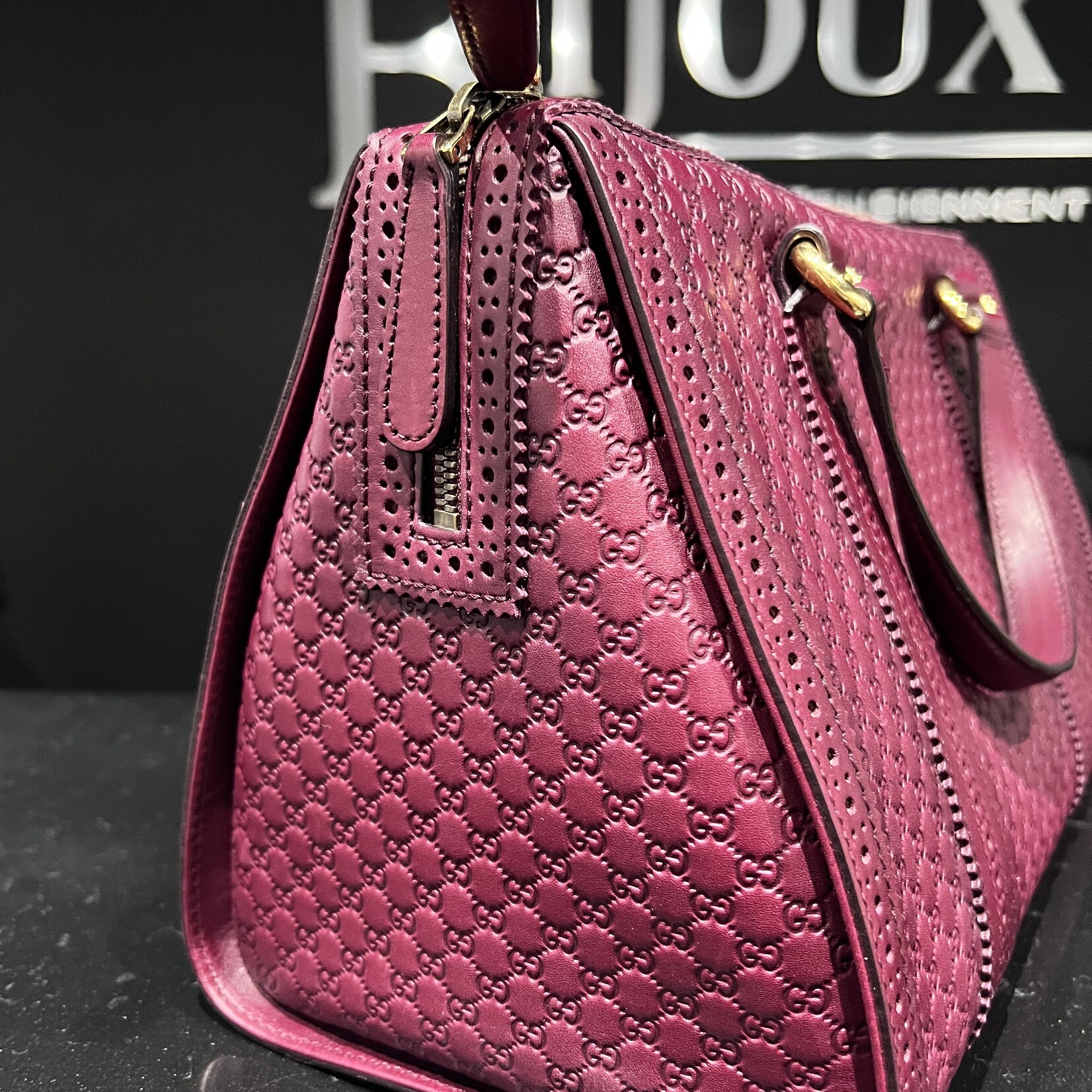 Gucci Gucci Microguccissima Brogue Bag