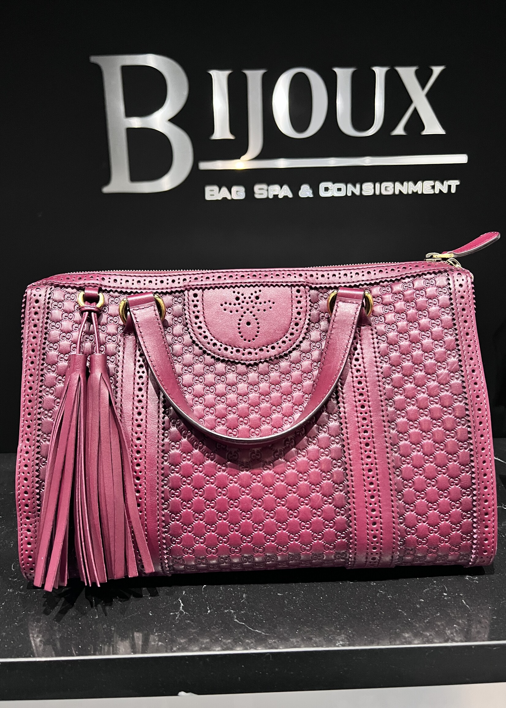 Gucci Gucci Microguccissima Brogue Bag