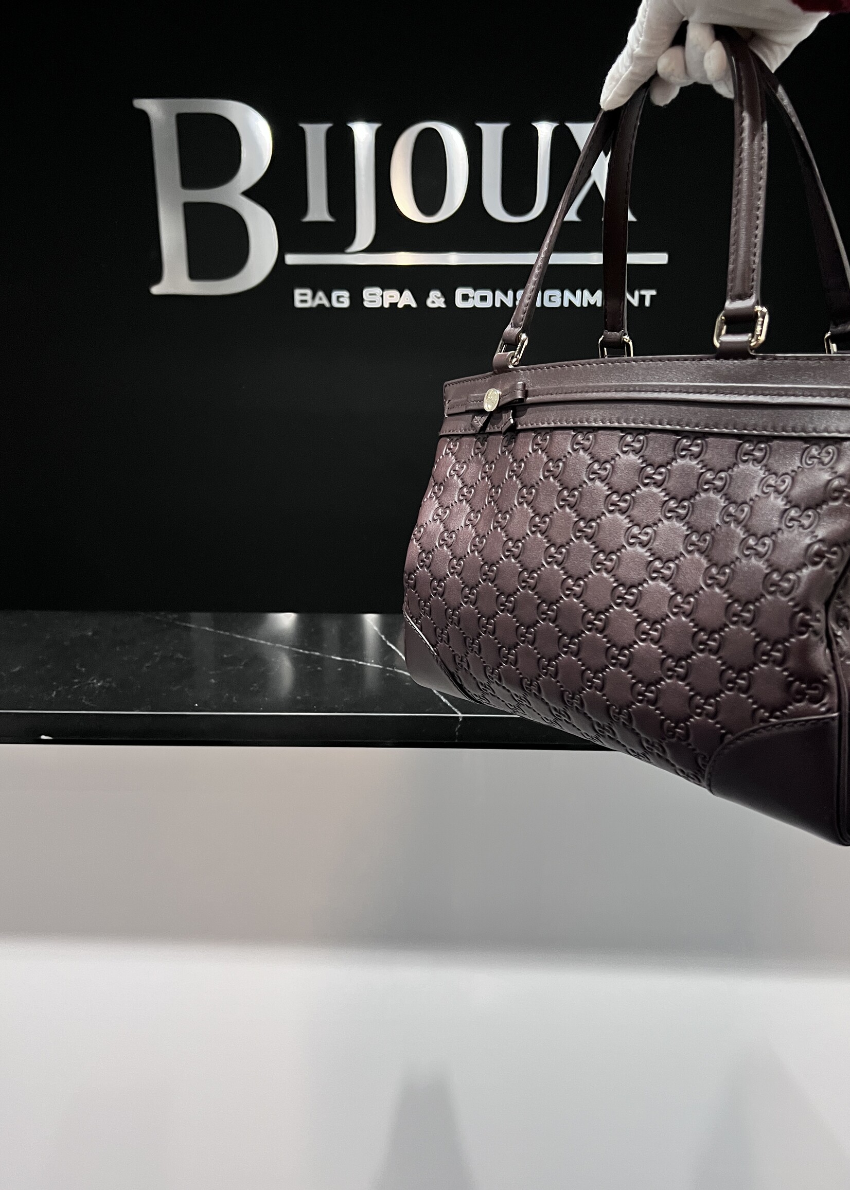 Gucci SOLD- Gucci Signature Mayfair