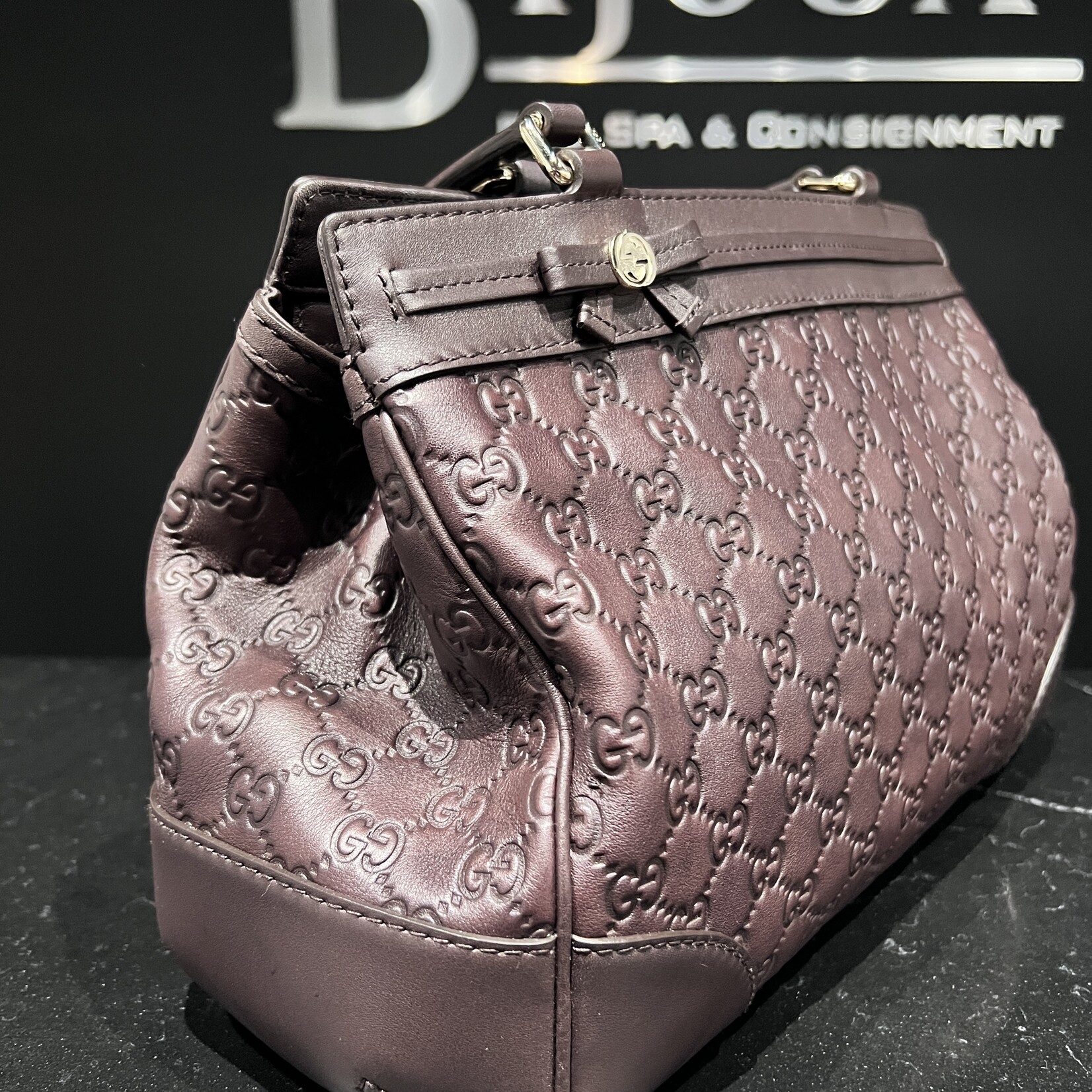 Gucci SOLD- Gucci Signature Mayfair