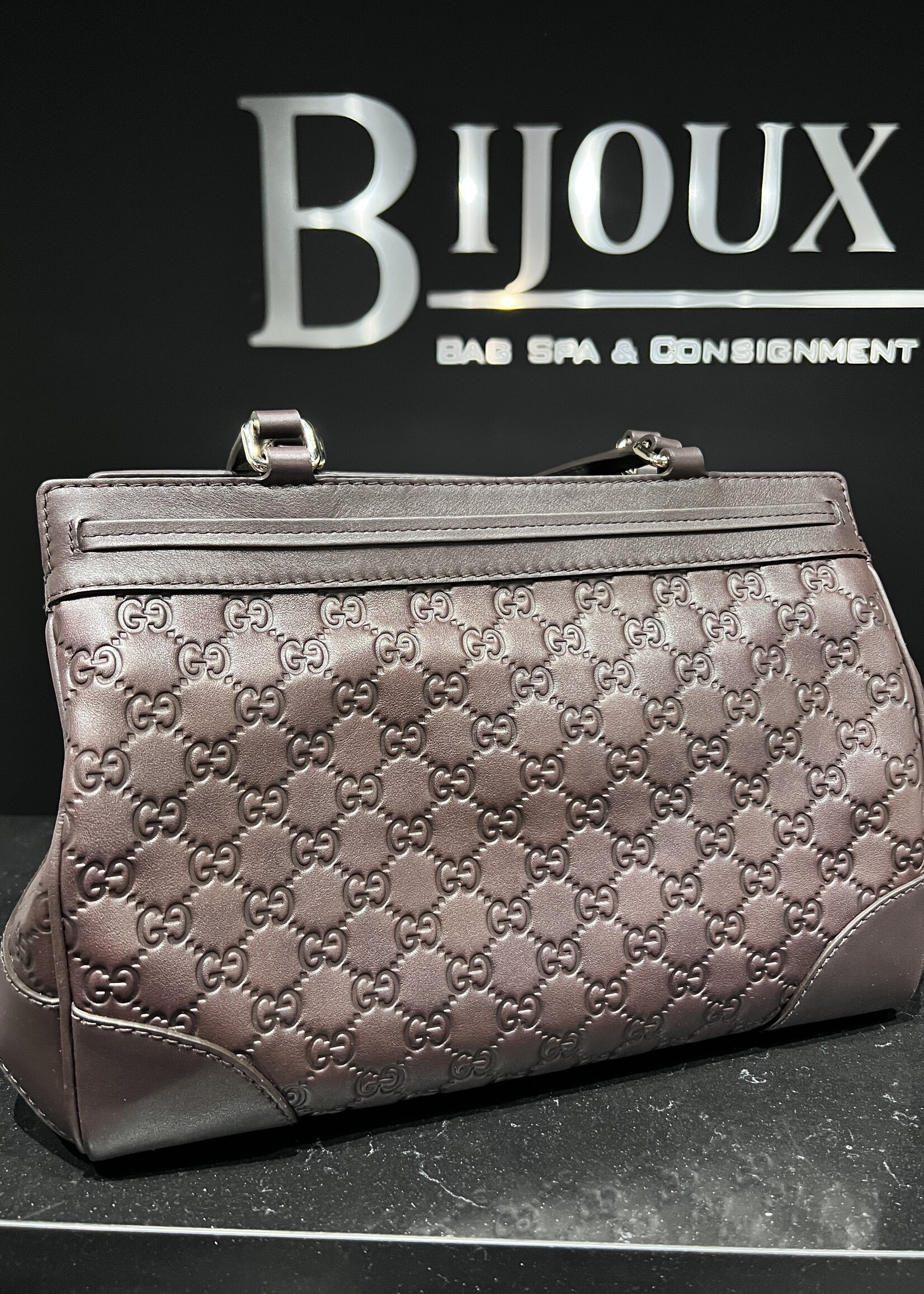 Gucci SOLD- Gucci Signature Mayfair