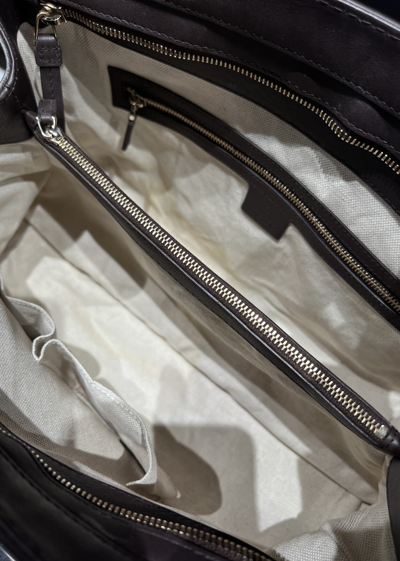 Gucci SOLD- Gucci Signature Mayfair