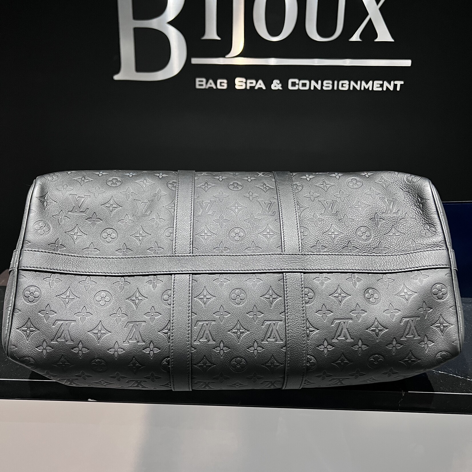 Louis Vuitton Louis Vuitton Keepall 50 Monogram Shadow