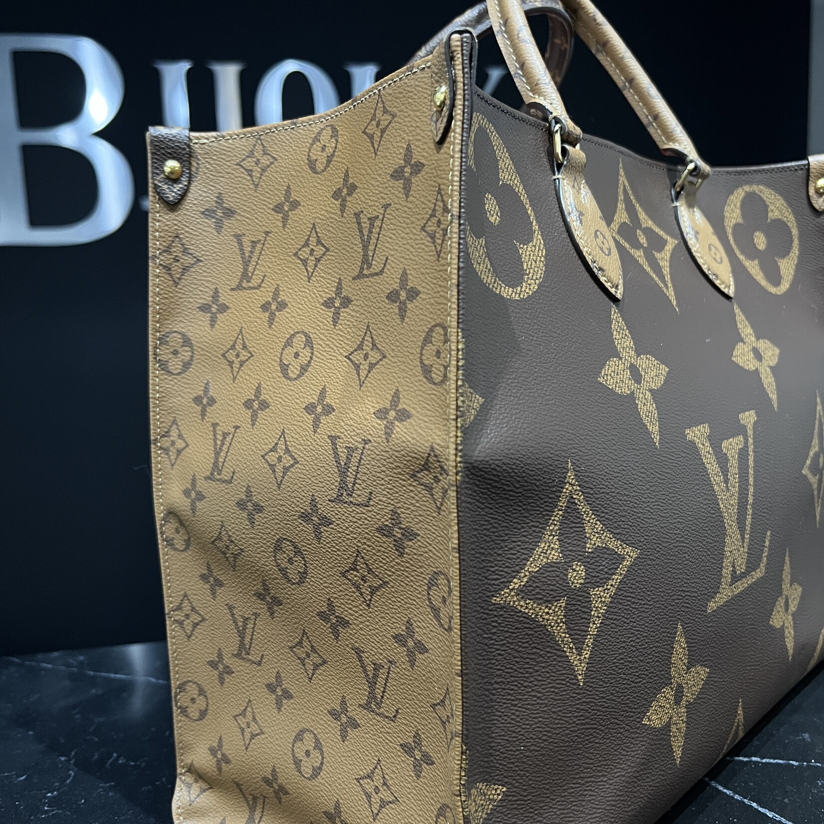 Louis Vuitton SOLD- Louis Vuitton On The Go Tote GM