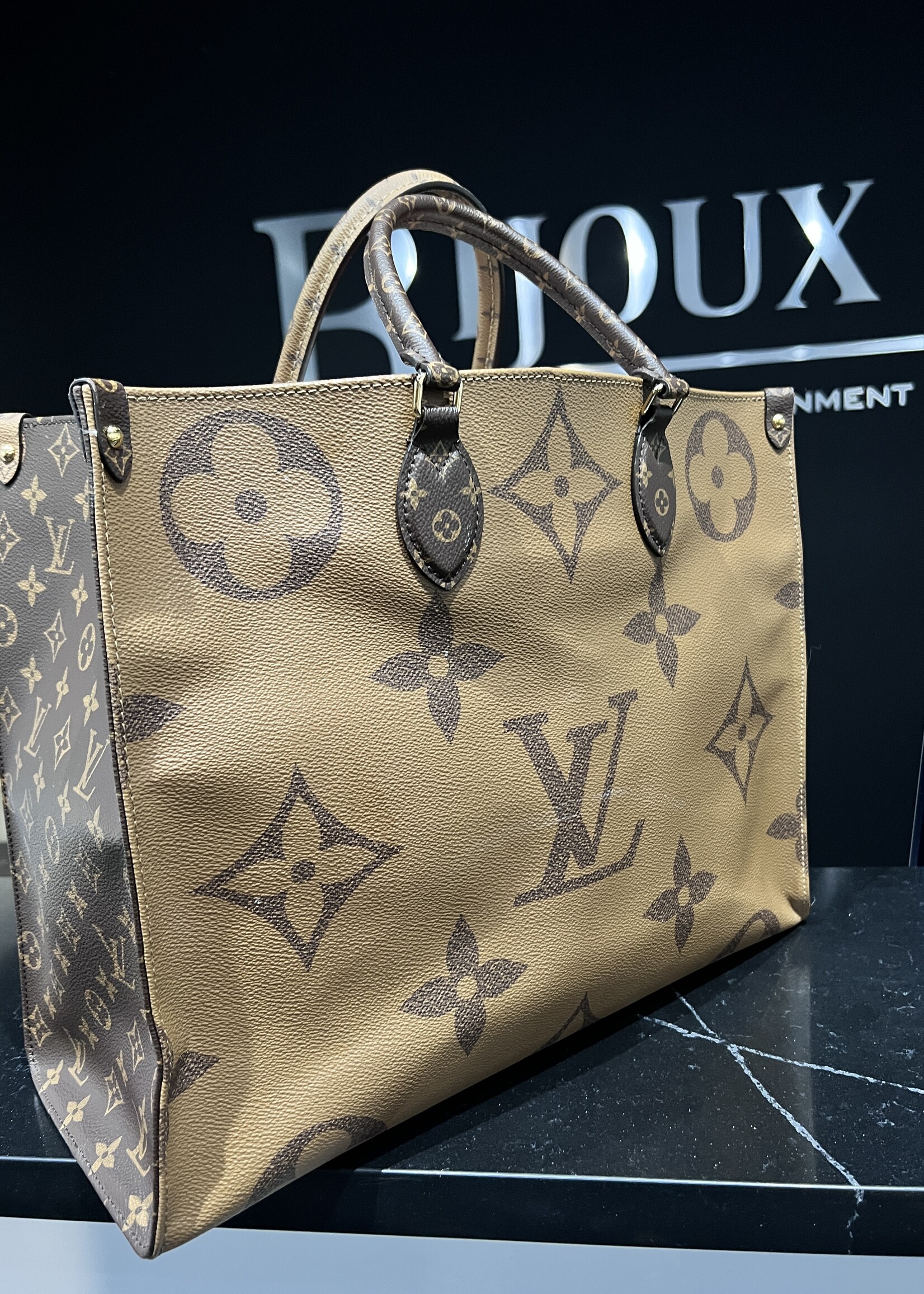 Louis Vuitton SOLD- Louis Vuitton On The Go Tote GM