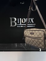 Gucci SOLD - Gucci Supreme Camera Bag