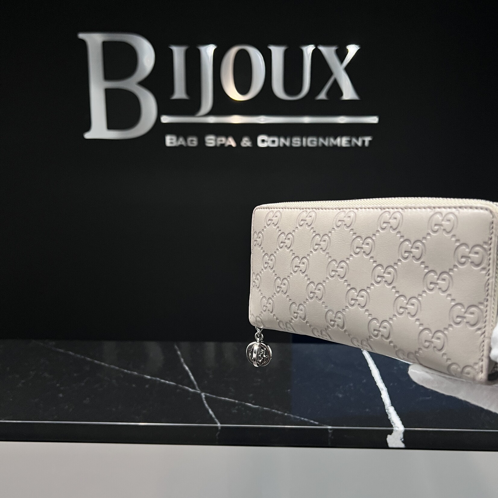 Gucci Gucci Guccissima Zip Wallet