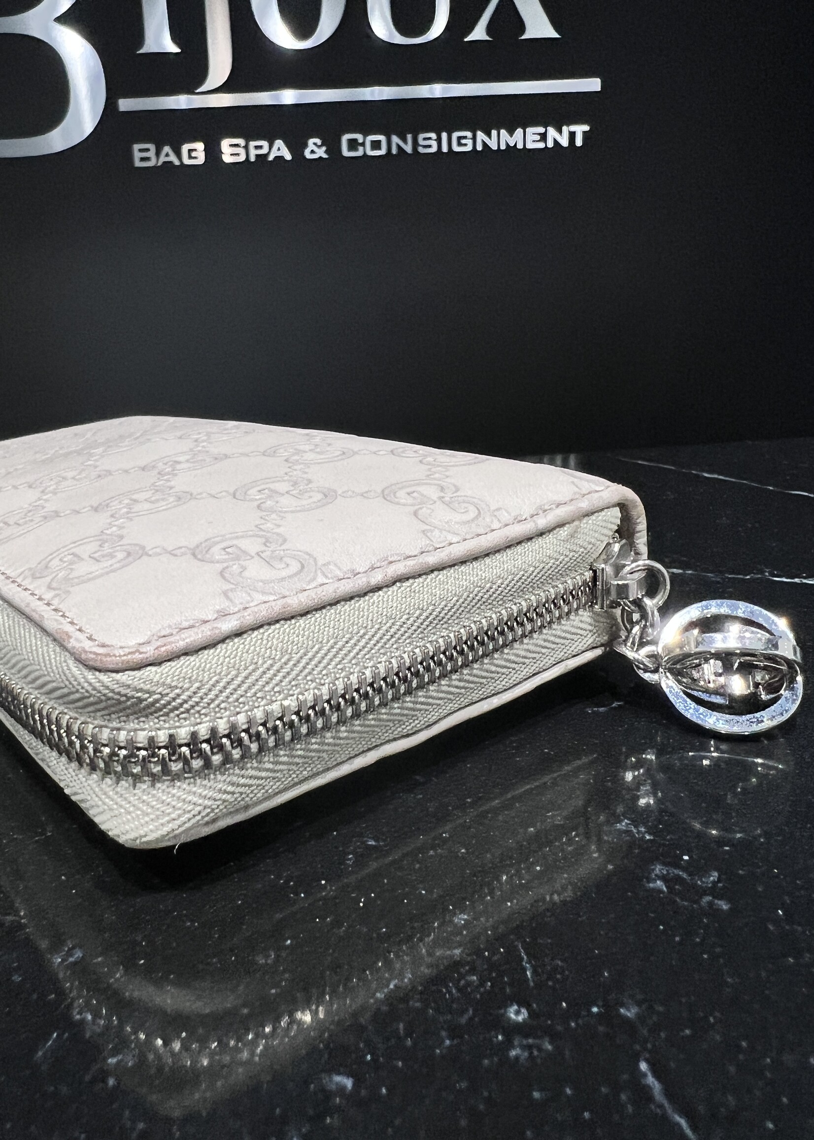 Gucci Gucci Guccissima Zip Wallet