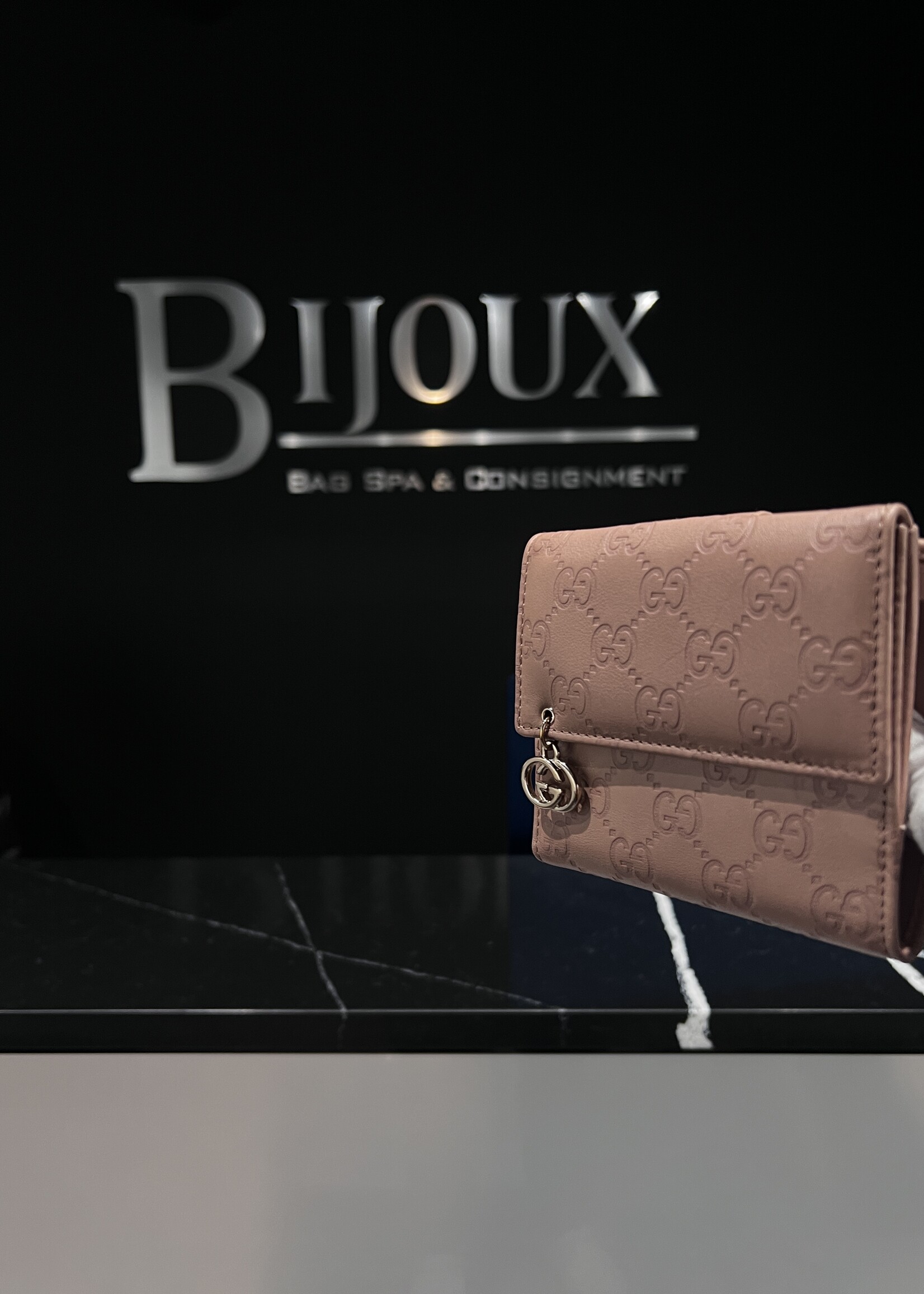 Gucci SOLD- Gucci Bella Wallet