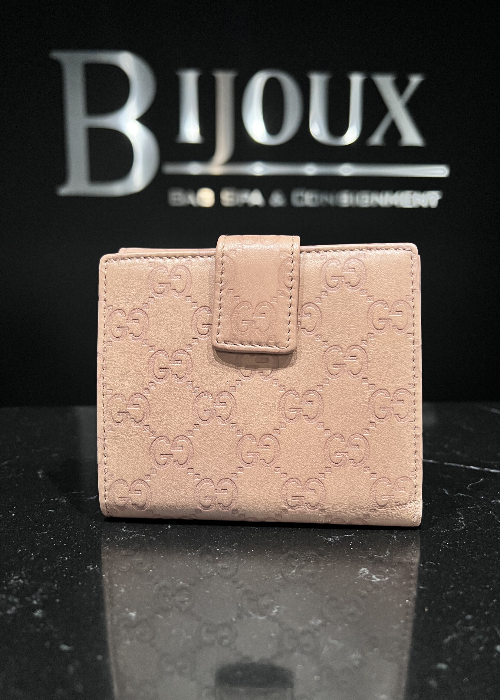 Gucci SOLD- Gucci Bella Wallet
